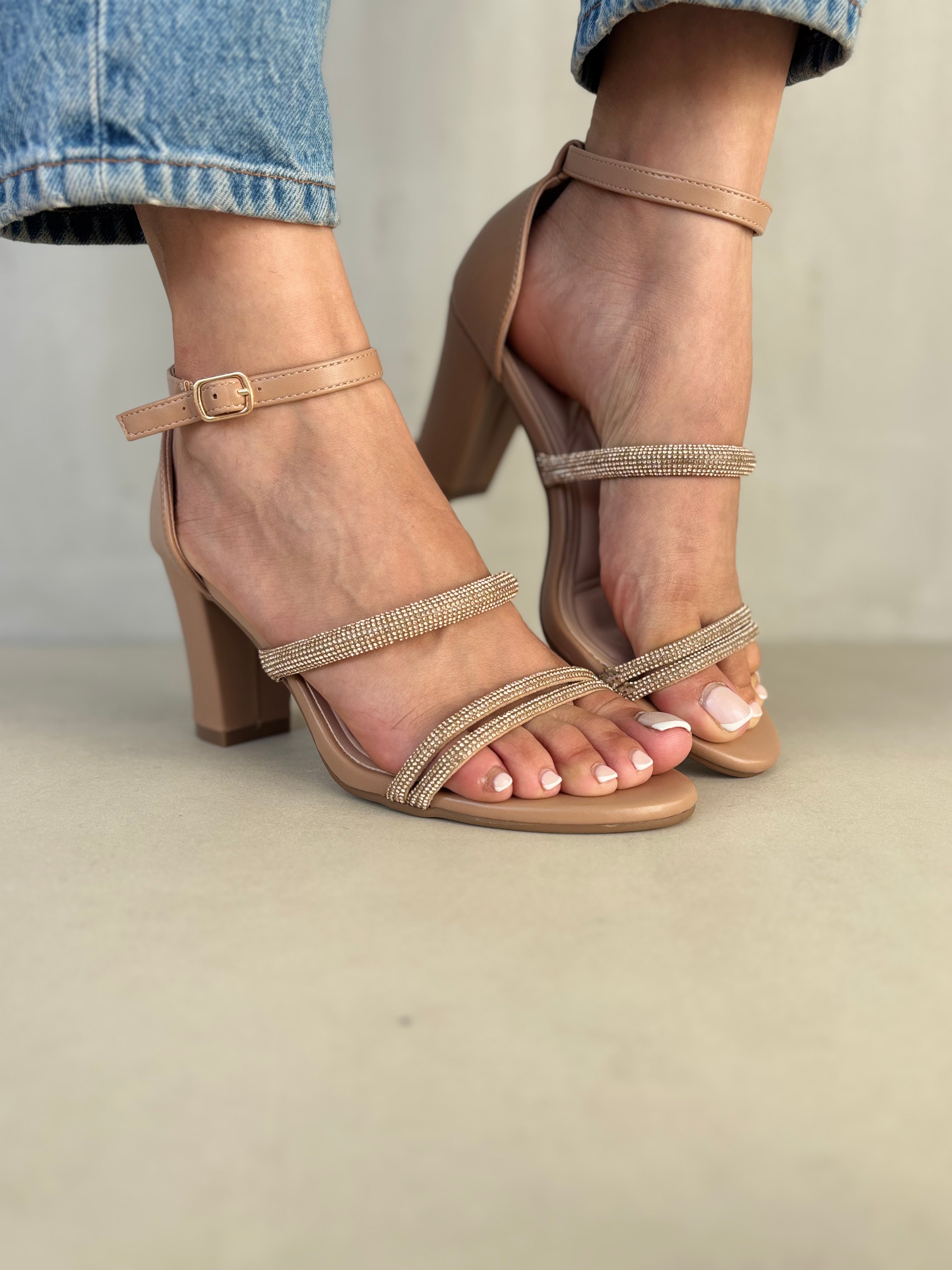 Sandalias Nude Glitter Tiras 14332 Pulsera Ajustable Al Tobillo Y Tacón Cuadrado Para Confort Y Estilo