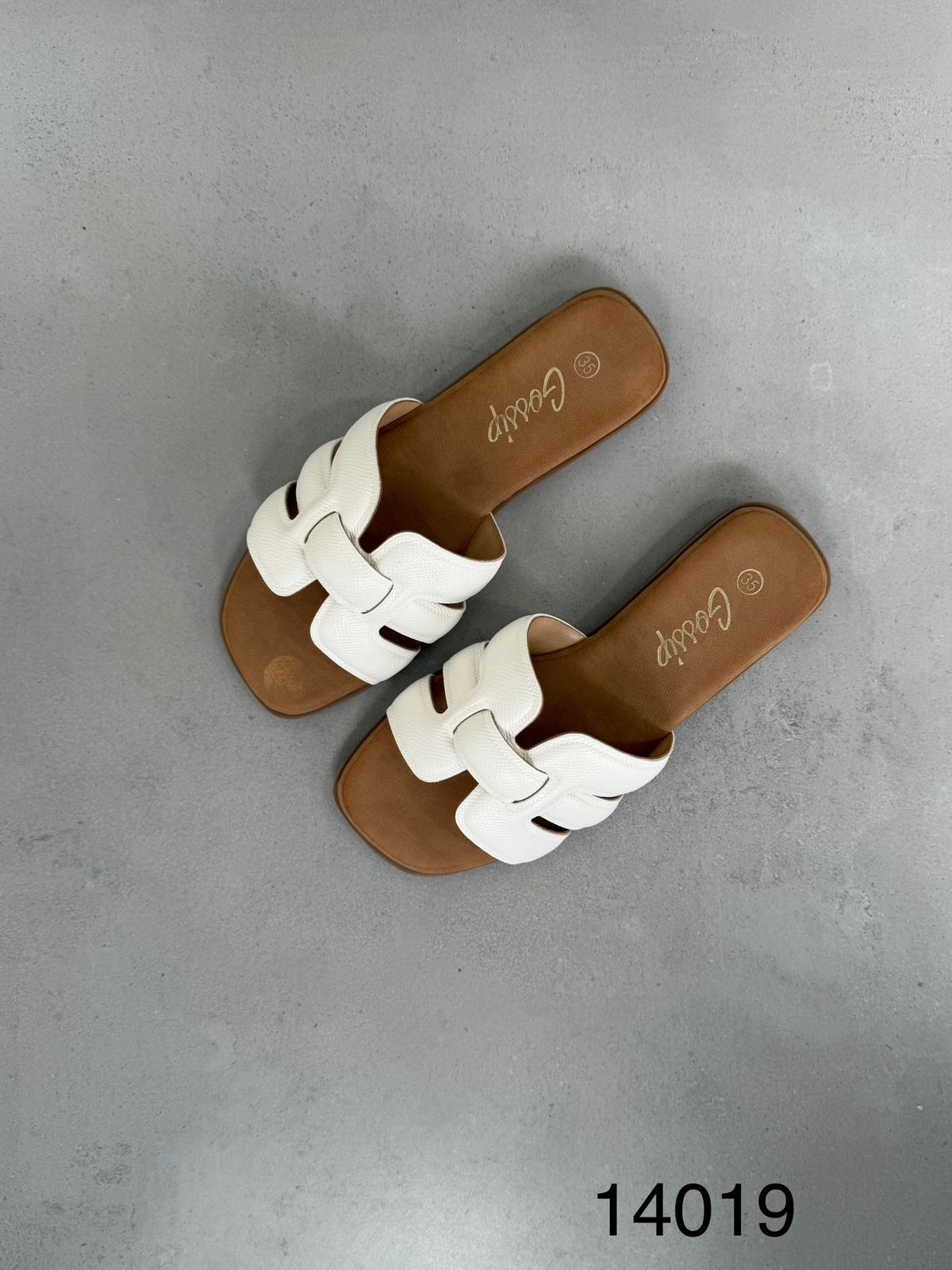 Sandalias Entrelazadas Doradas 14019 Elegancia Confort Ligero Detalle Metálico Dorado