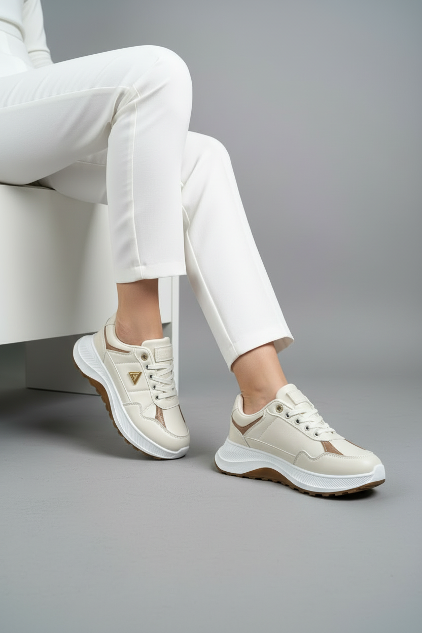 Tenis Chunky para Mujer en Beige con Detalles Café y Suela Alta – Estilo Urbano y Minimalista 14145