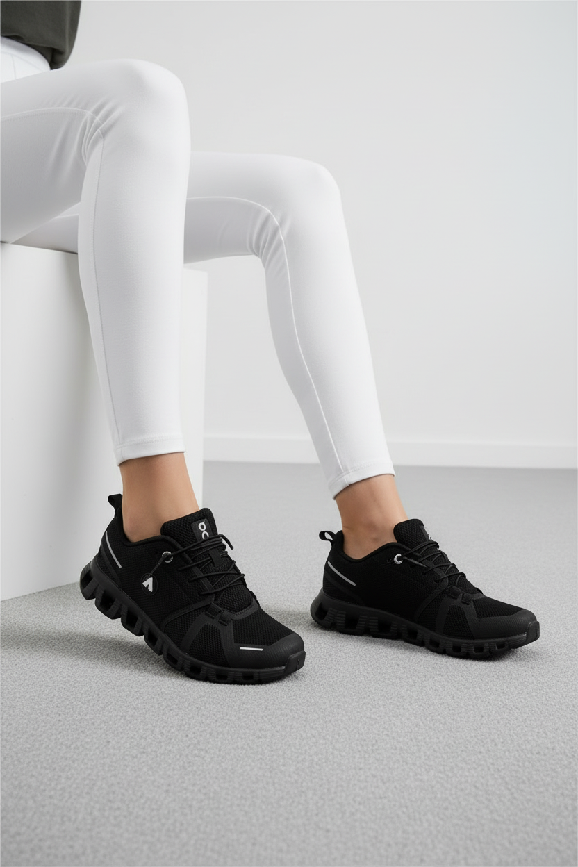 Tenis Deportivos Negro Total Con Suela Airflow Integrada Y Cavidades De Aire Estilo Activo Y Minimalista - 14289