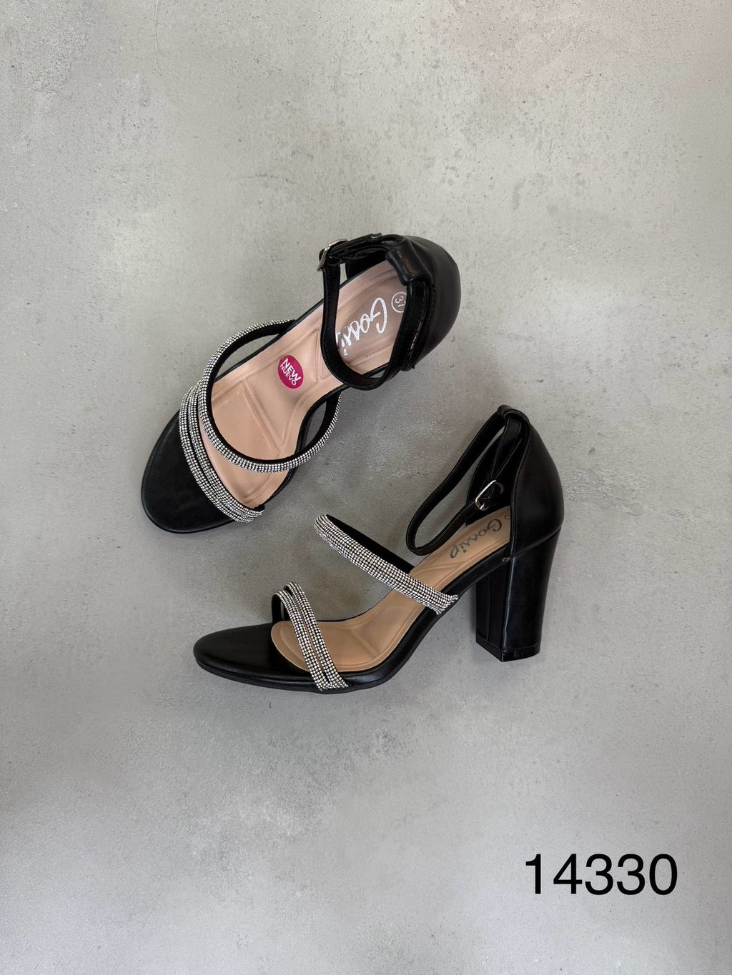 Sandalias Tiras Brillantes 14330 Tacón Cuadrado Y Tirantes Brillantes Con Correa Ajustable Para Soporte Y Comodidad