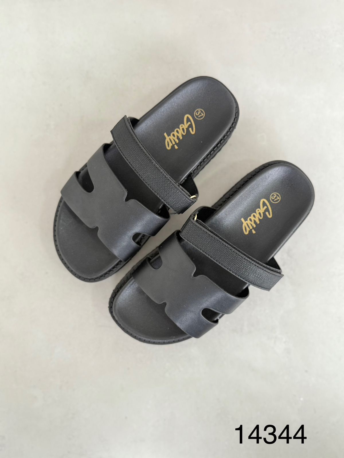 Sandalias Negras Con Plataforma 14344 Con Detalle De Costura Decorativa Urbano Sofisticado