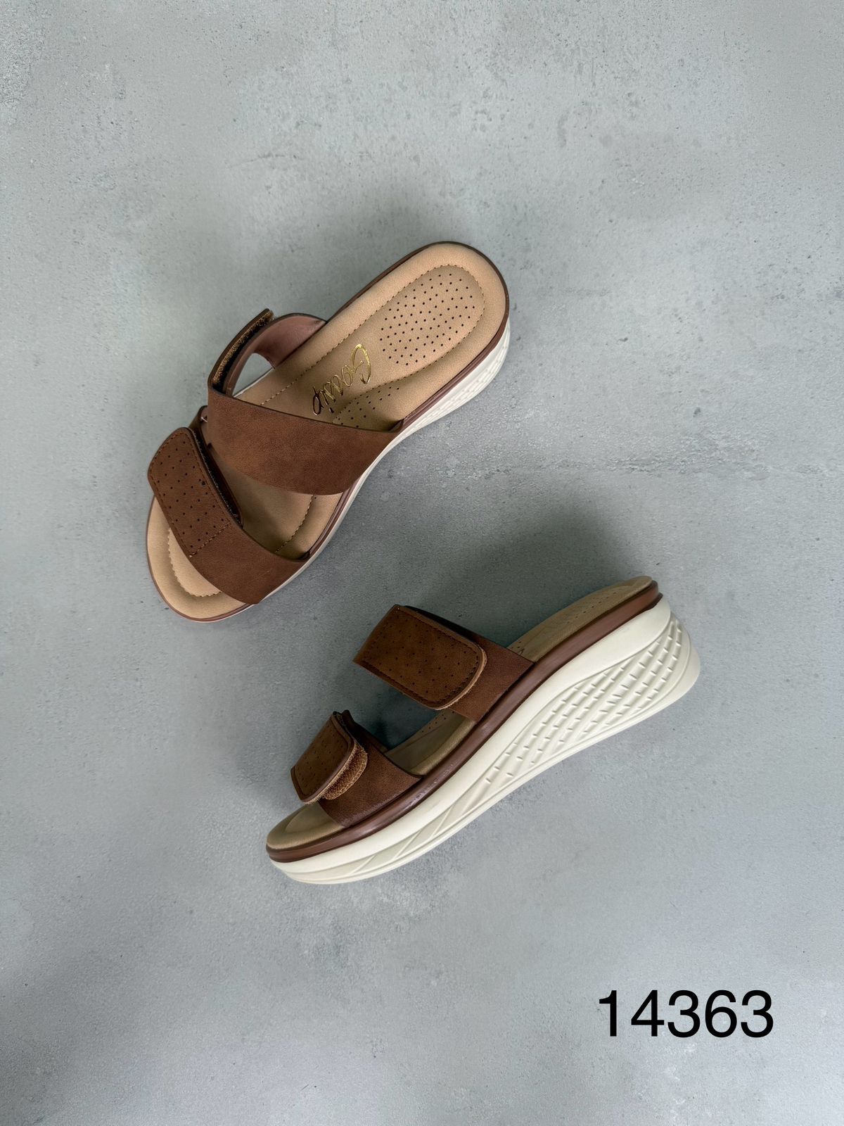 Sandalias Camel Platform 14363 Con Plataforma Ergonómica Y Cierre Velcro De Ajuste Rápido
