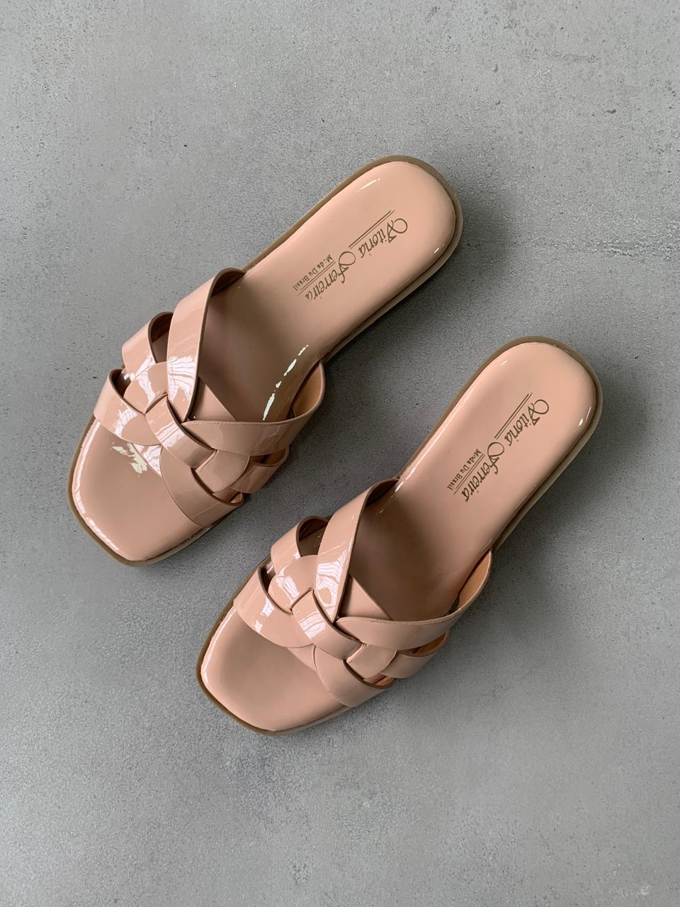 Sandalias Entrelazado 14408 Suela Plana Para Estabilidad Y Ligereza Con Diseño Entrelazado revisar