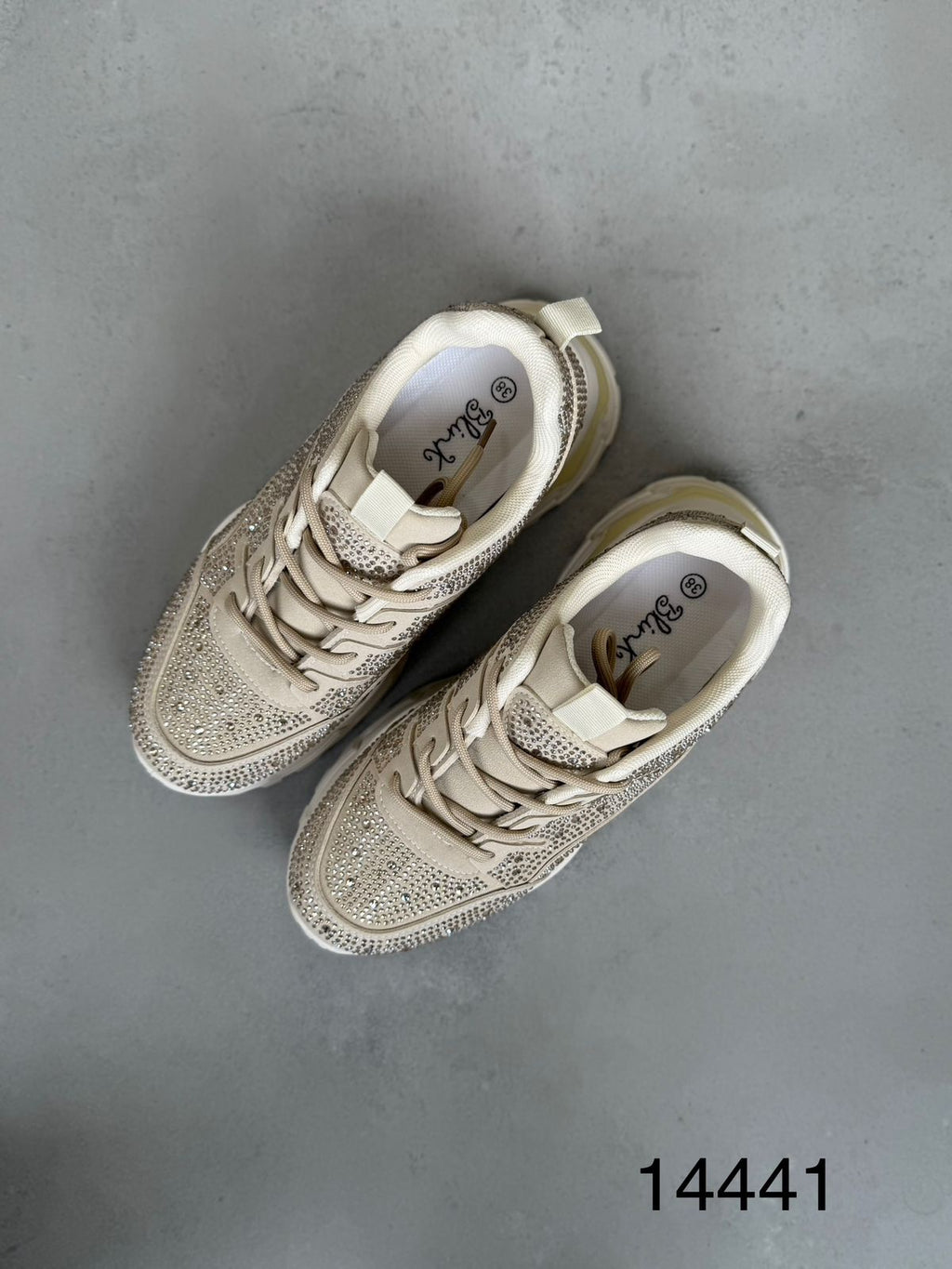 Tenis Glam Urbano 14441 Moda Moderna Con Brillos Y Suela Chunky Cómodos Para Uso Diario Y Estilo Arriesgado