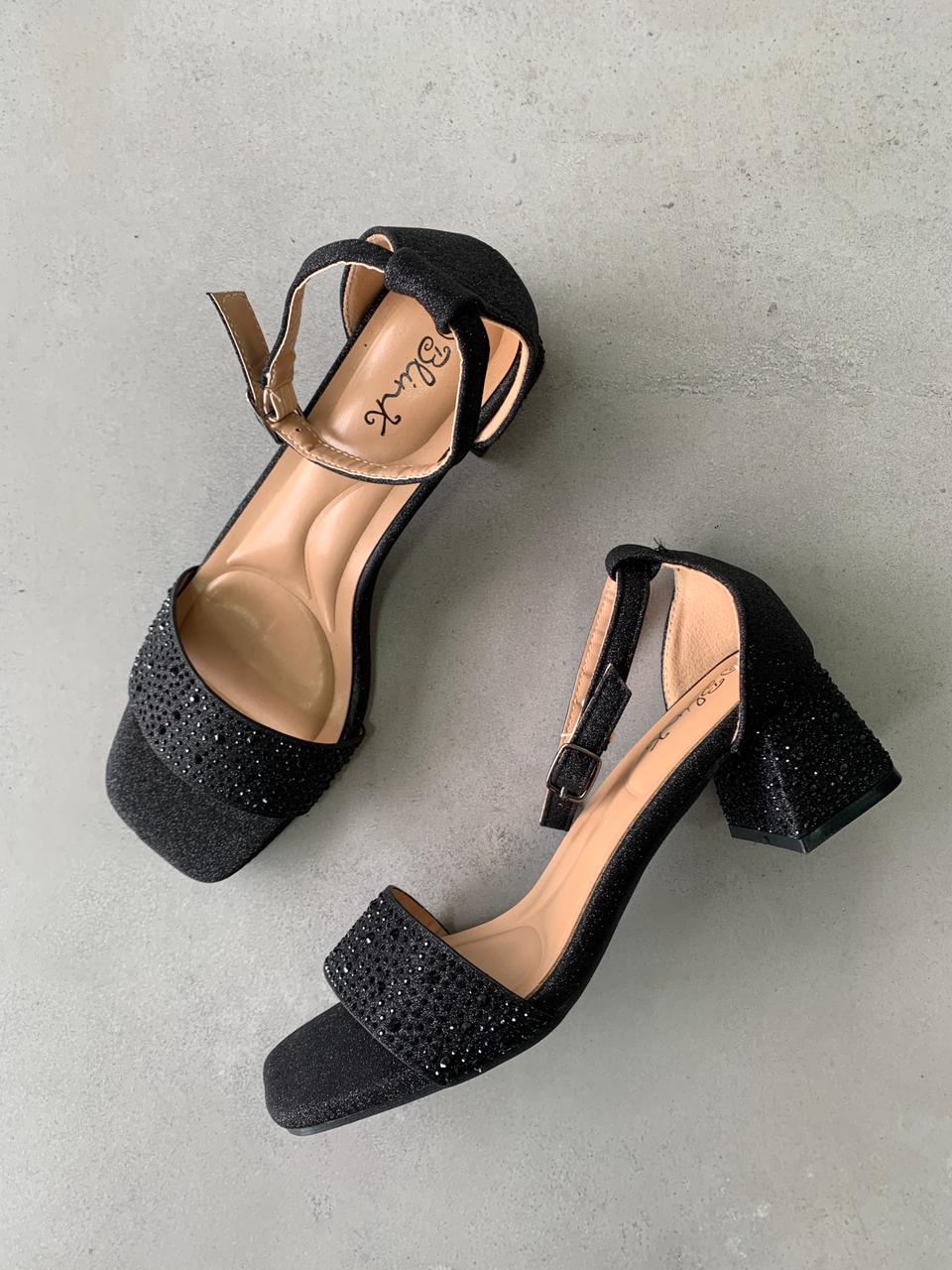 Sandalias Negras con Brillos y Tira Frontal Brillante, Tacón Cuadrado, Elegancia Atemporal - 14465