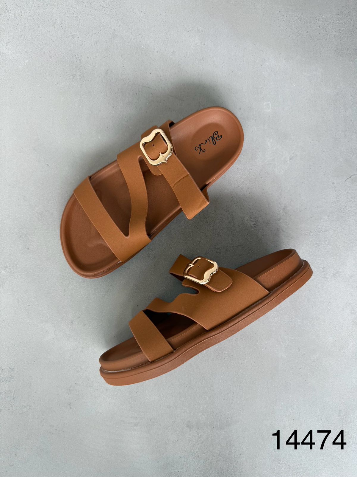 Sandalias Camel Hebilla Dorada Cruzadas 14474 Confort Excepcional Y Frescura En Cada Paso