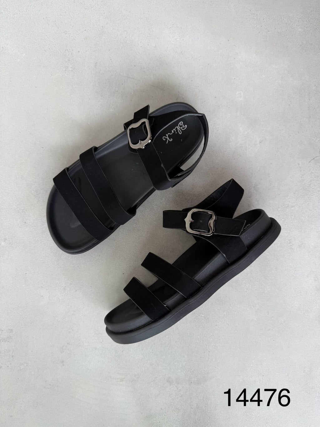 Sandalias Negras Elegancia Minimalista 14476 Con Tiras Cruzadas Y Hebilla Para Uso Diario