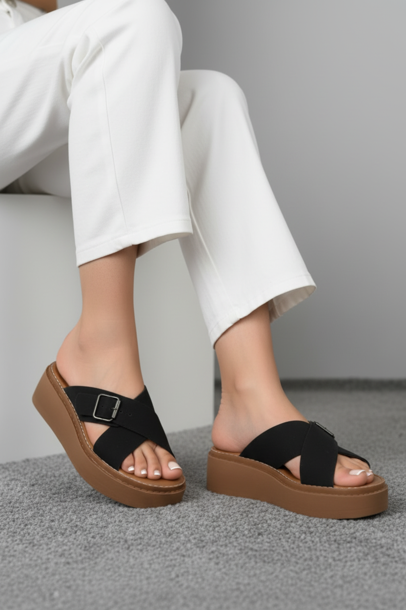 Sandalias Plataforma Hebilla Urbano 14088 Con Tiras Anchas Y Plataforma Ligera Para Mayor Estabilidad