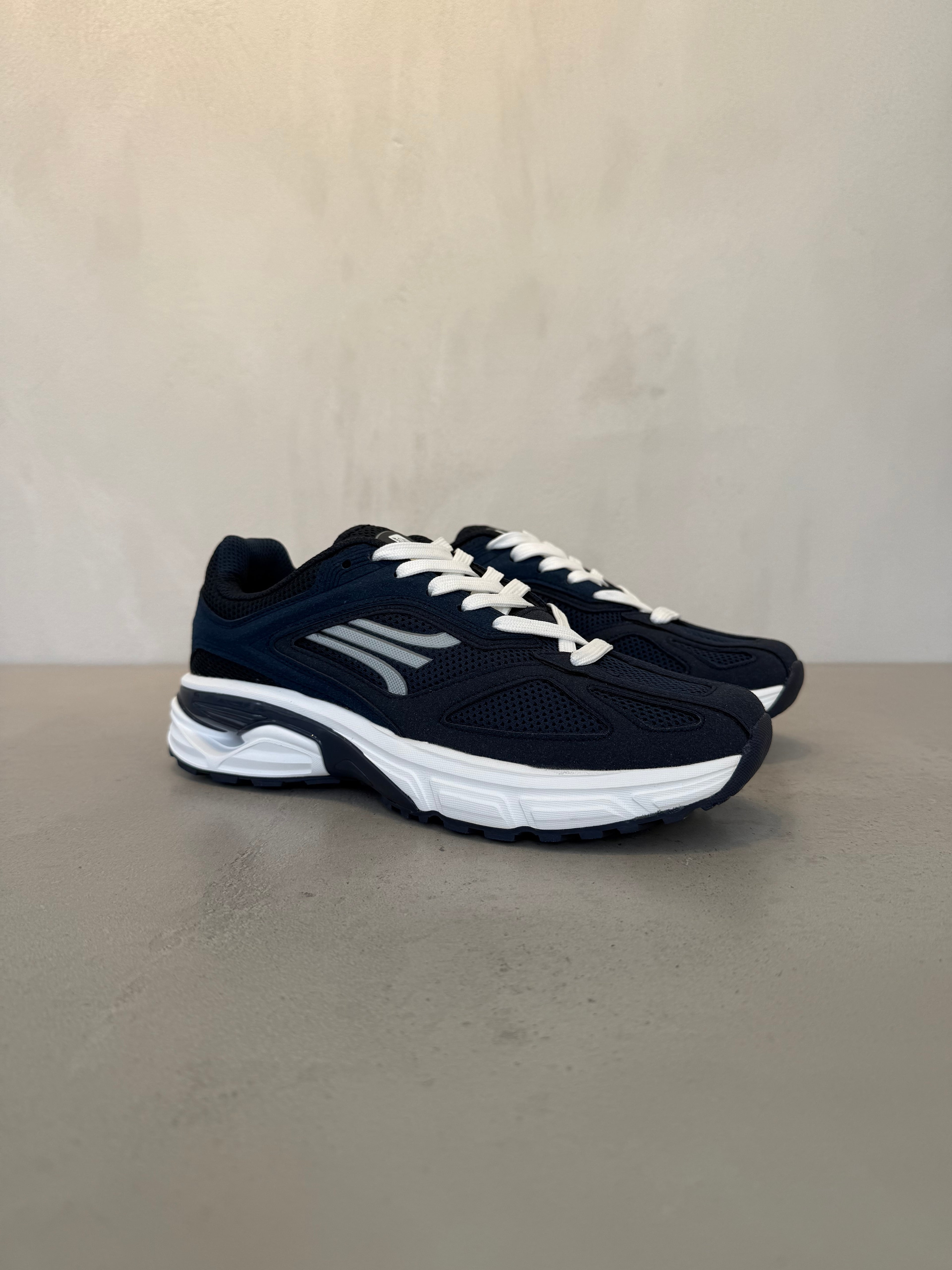 Tenis Para Hombre En Azul Intenso Con Construcción Pensada Para Caminar Y Versátil - 14642