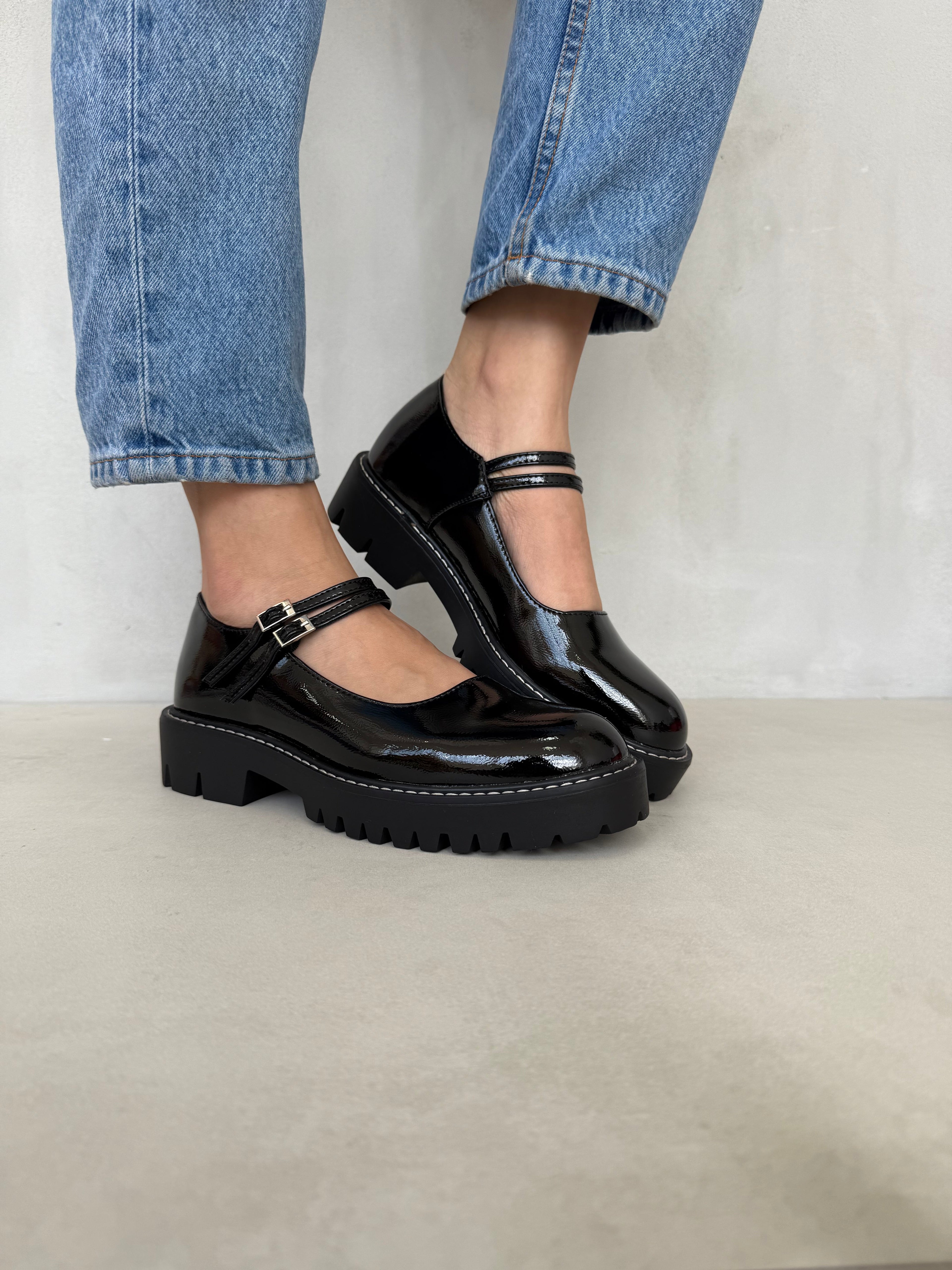 Zapatillas Mary Jane Charol Chunky 14453 Con Suela Chunky Y Doble Correa Ajustable Estilo Urbano Moderno