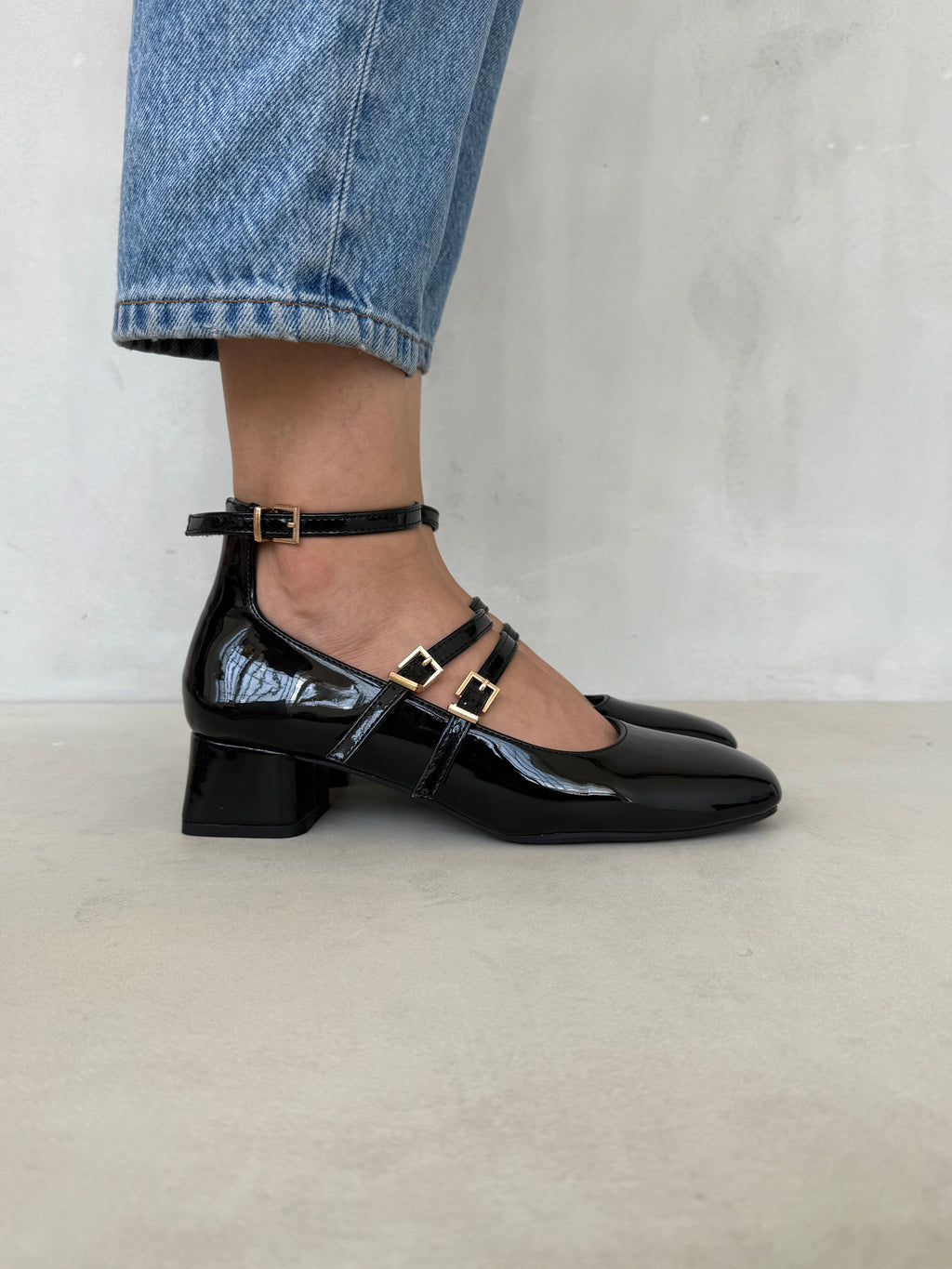 Mary Jane Charol Doble Correa 14313 Con Tacón Bajo Cuadrado Elegante Y Cómoda Para Todo Día