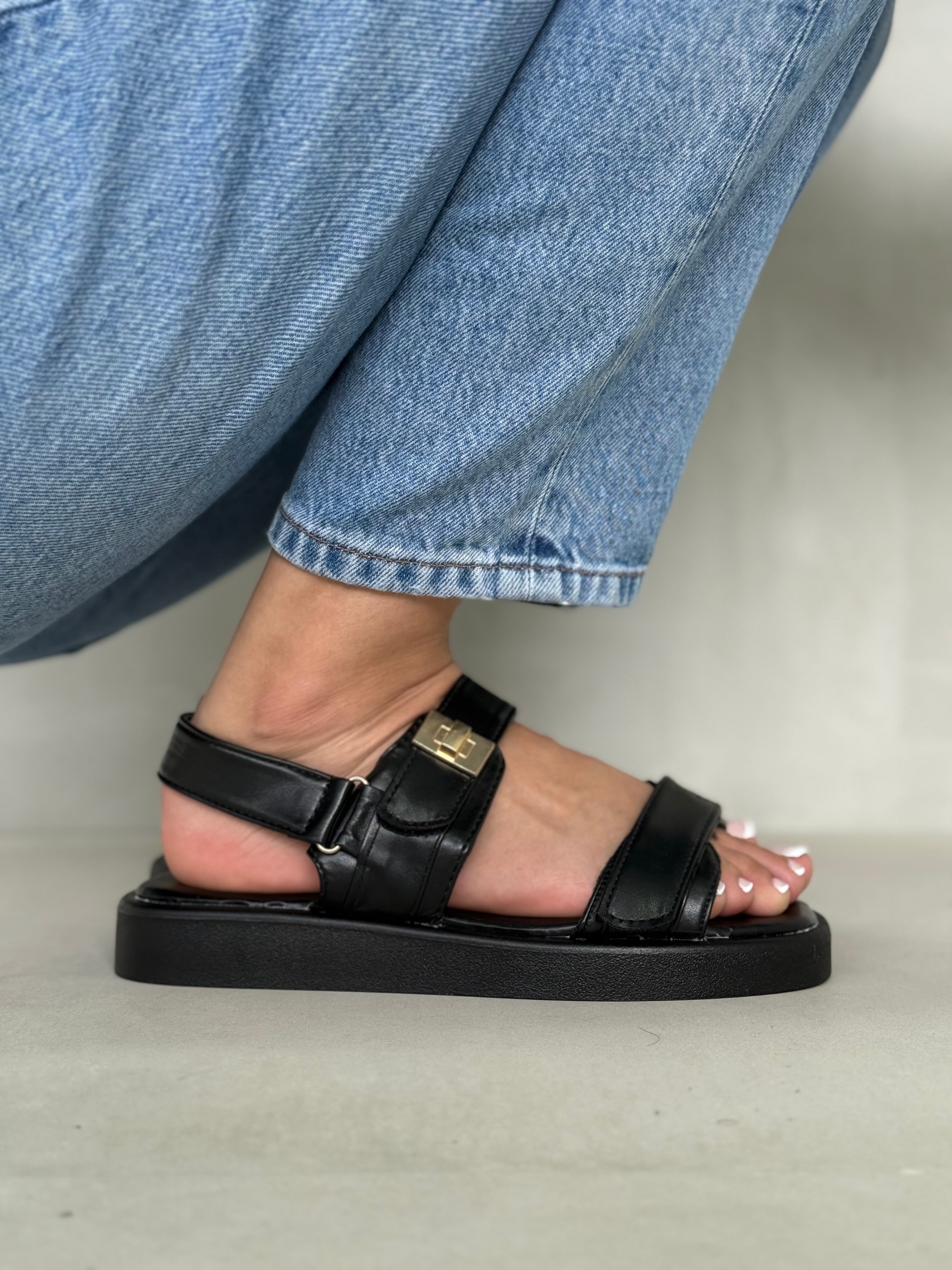 Sandalias Minimalismo Urbano Ultra Ligero 14045 Confort Diario Y Velcro Ajustable