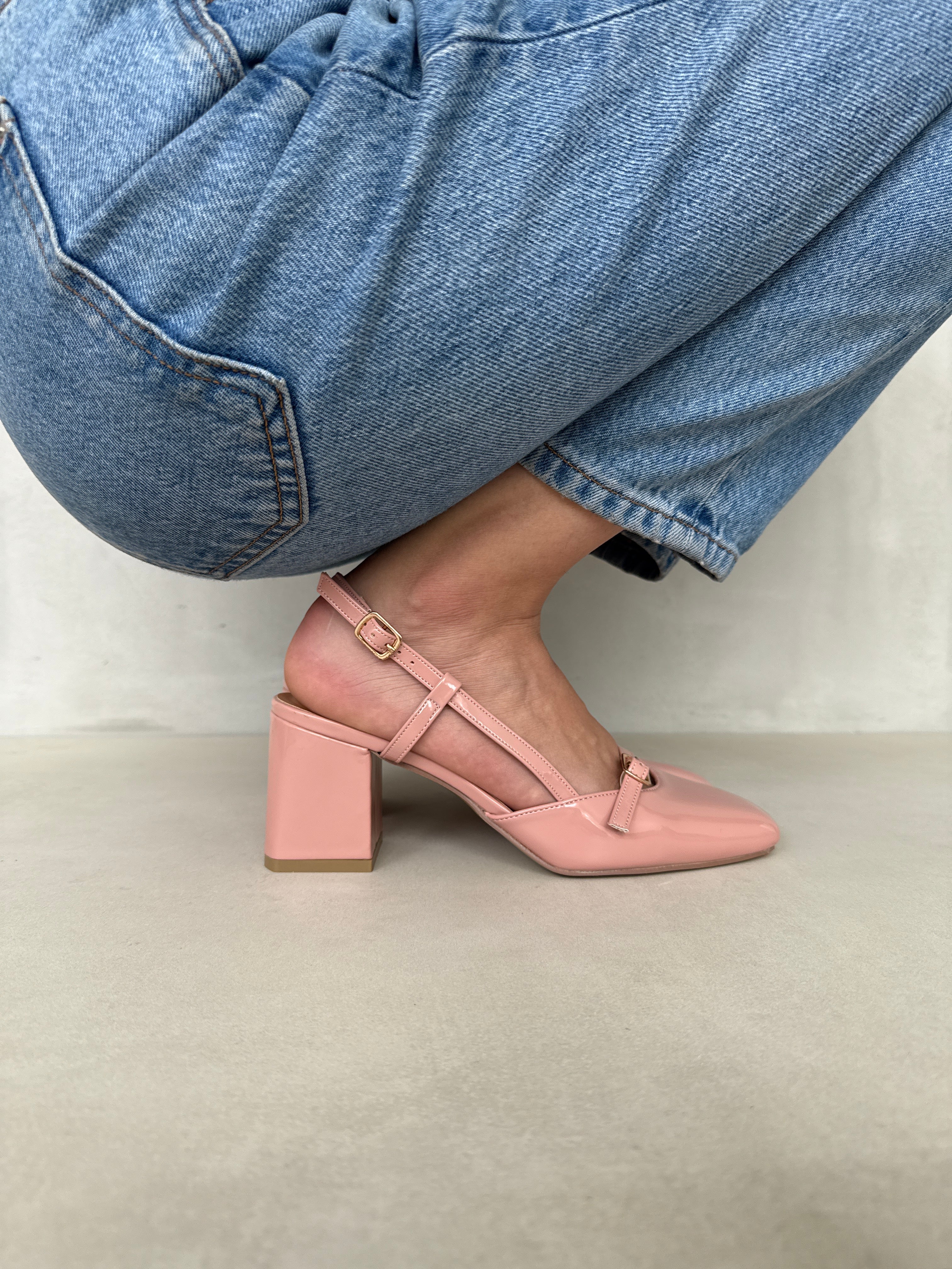 Zapatos De Tacón Correas Cruzadas 14430 Elegancia Femenina Con Charol Brillante