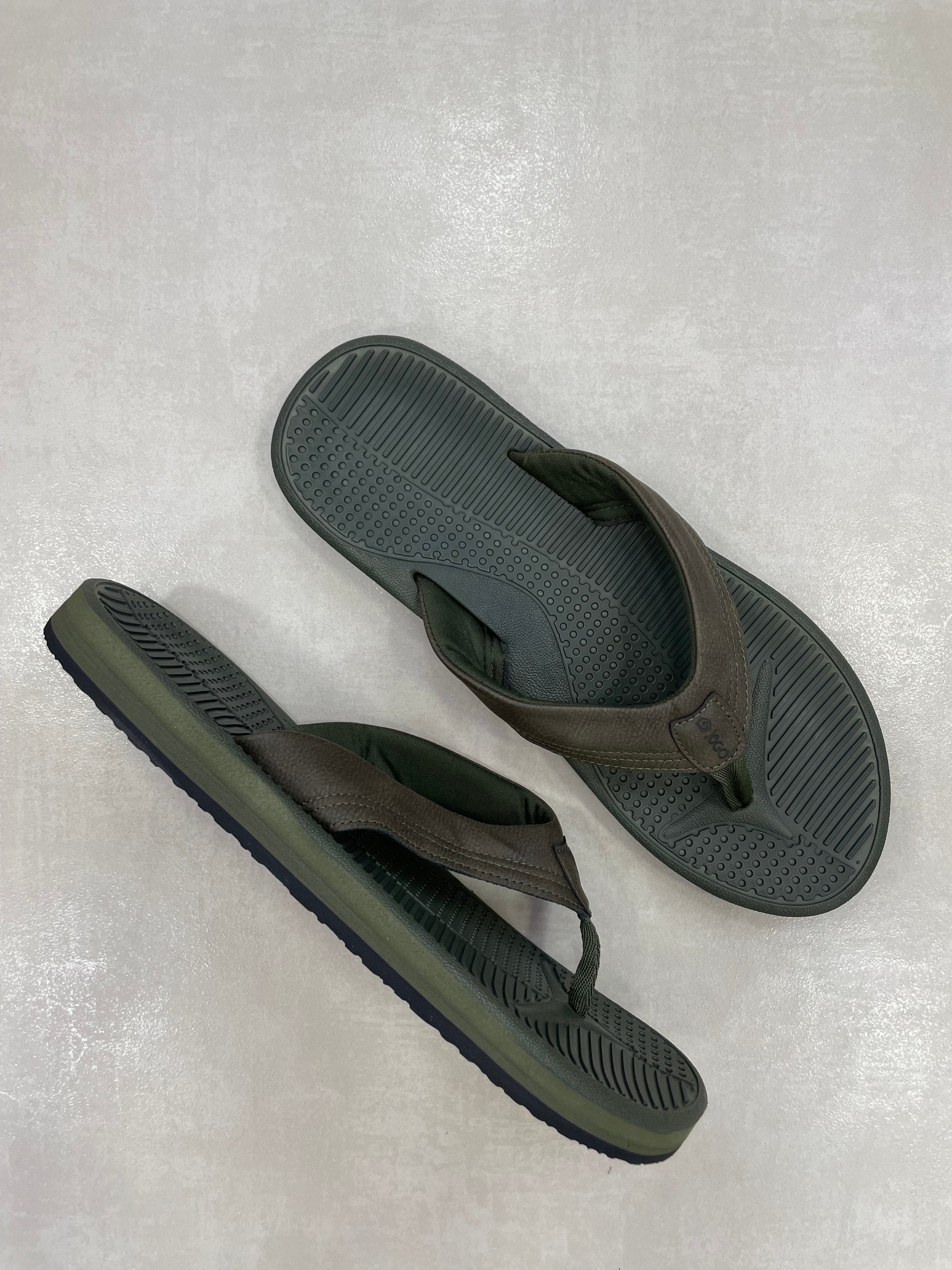 Sandalia Verde Oliva Con Tiras Sintéticas De Alta Resistencia, Diseño Ergonómico Y Suela Antideslizante – 14396