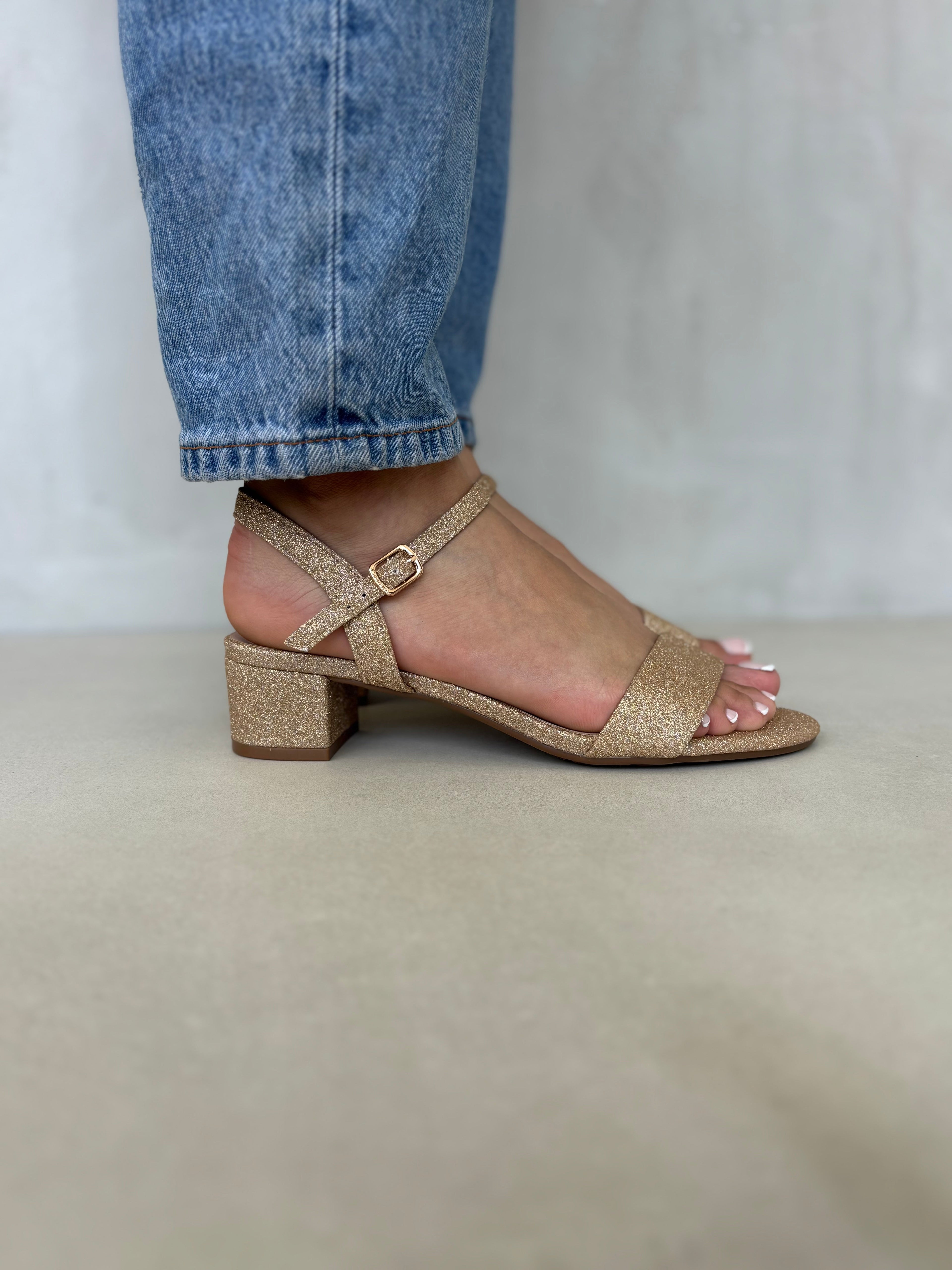 Sandalias Aurora Glitter 14247 Con Pulsera Ajustable Y Tacón Bajo Lujo Brilloso