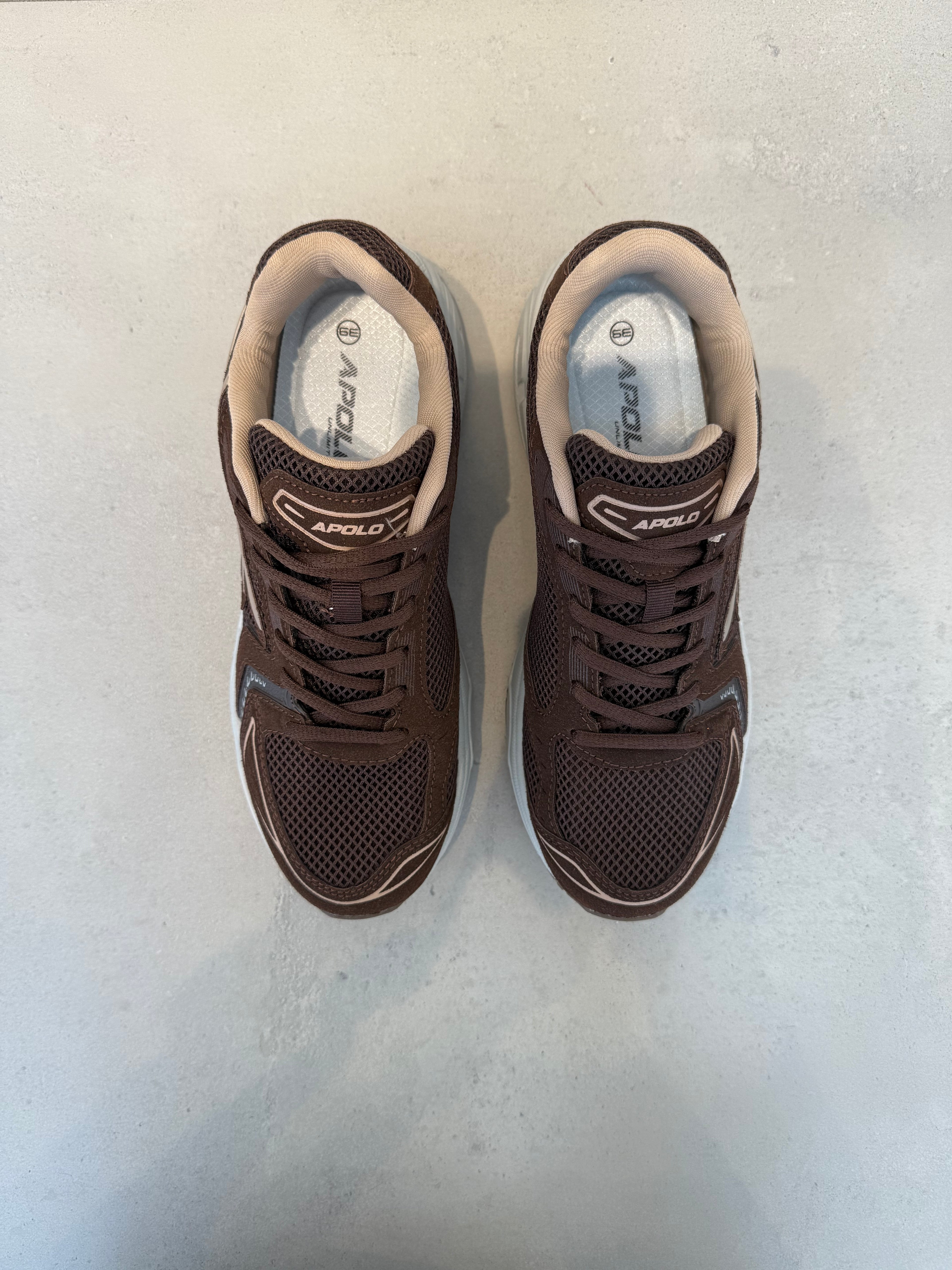 Tenis En Piel De Alta Calidad Marrón Con Cordones Tradicionales Y Suela Acolchada Estilo Casual – 14647