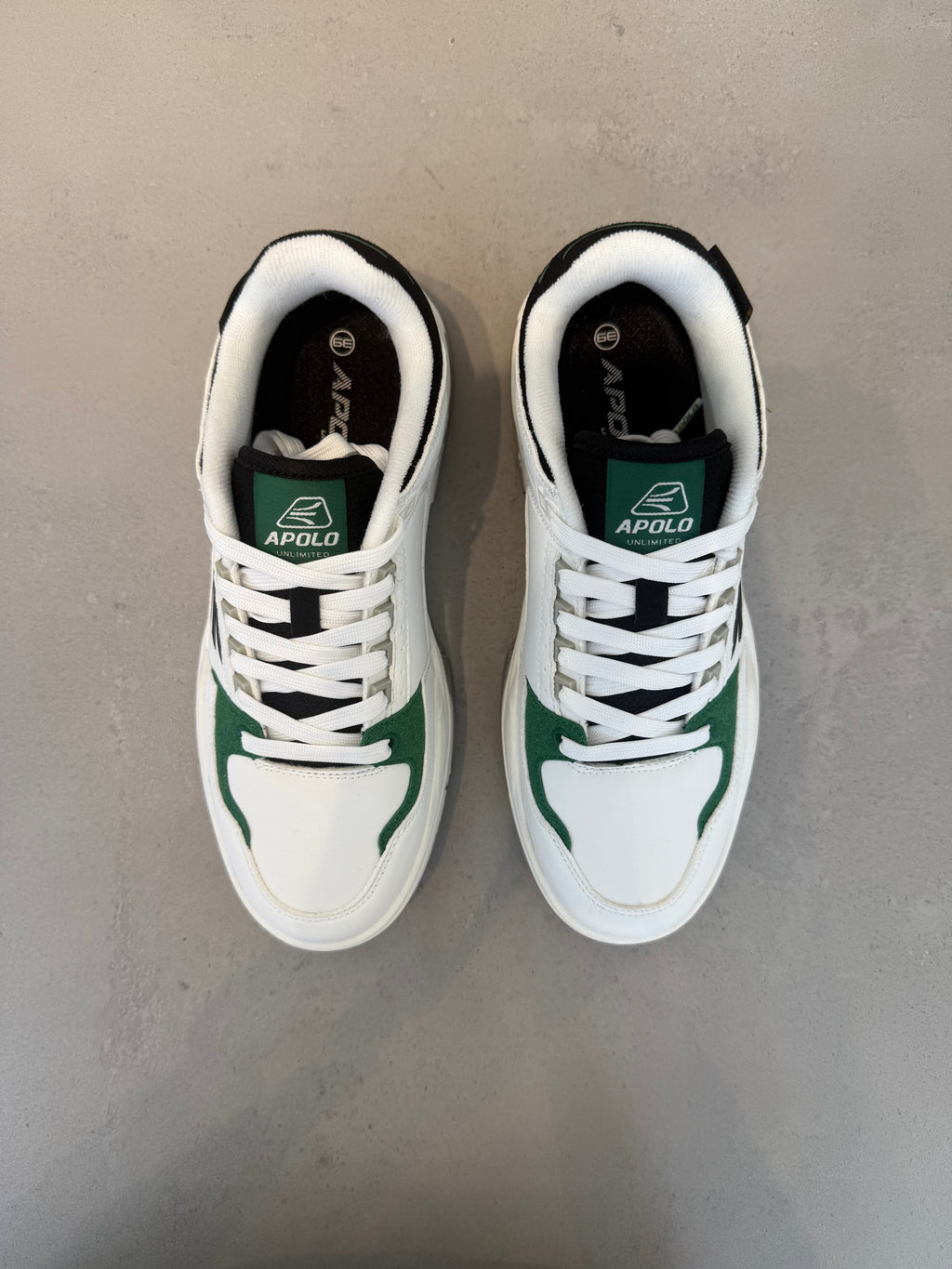 Zapatilla Deportiva en Piel Sintética y Malla con Cordones, EVA Acolchada, Blanco Puro con Toques Verdes – 14635