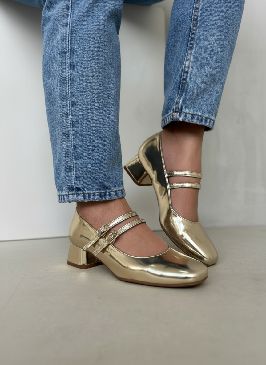 Zapatos De Tacón Bajo Mary Jane Rosé 13465 Con Charol Metálico Y Doble Tira Con Hebillas