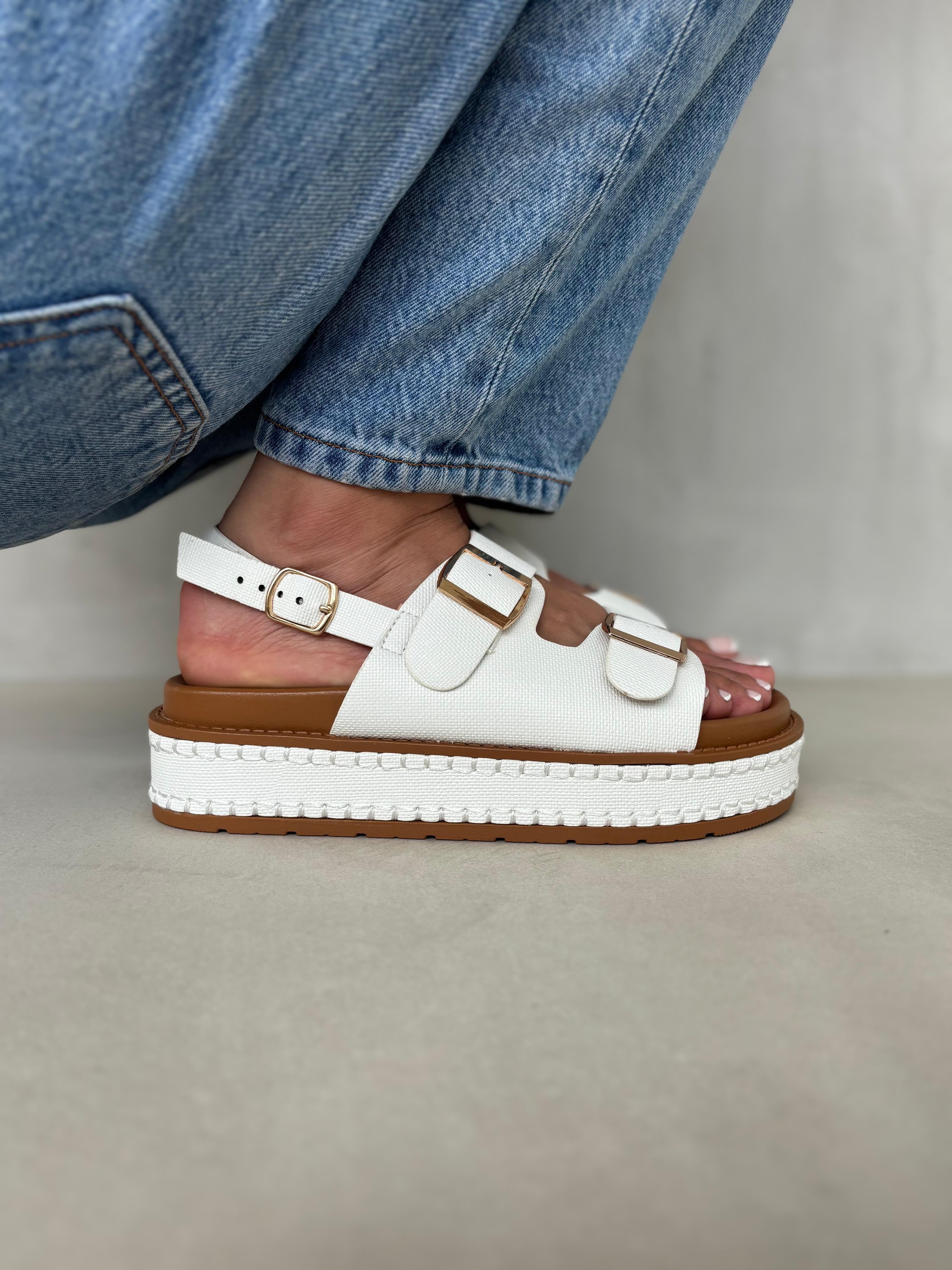Sandalias Minimalista Con Hebillas Doradas 14349 Plataforma Alta Y Ajuste Seguro