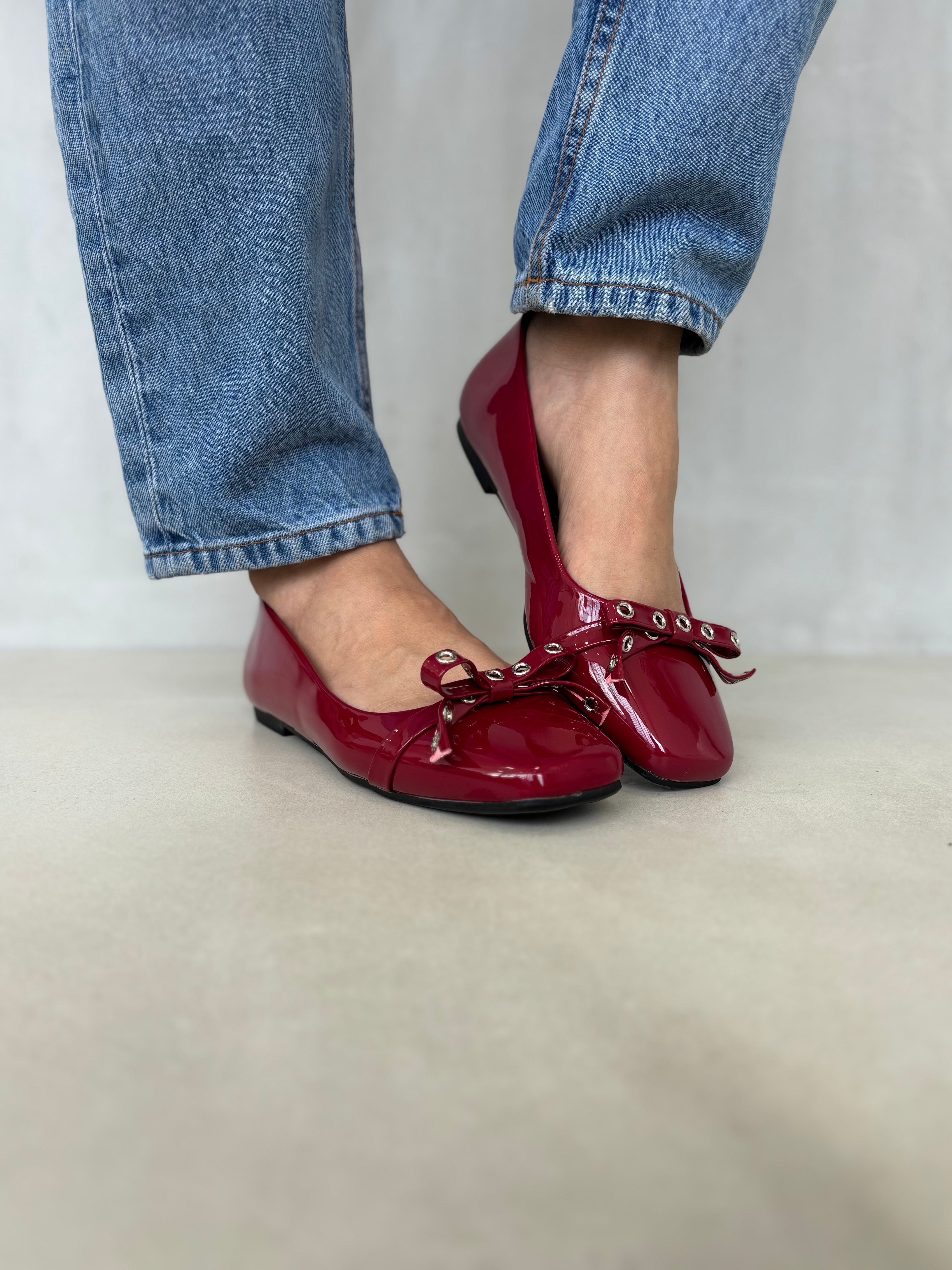 Bailarinas Burdeos Charol Con Lazo Frontal 14459 Elegancia Atemporal Y Comodidad Total Para Todo El Día