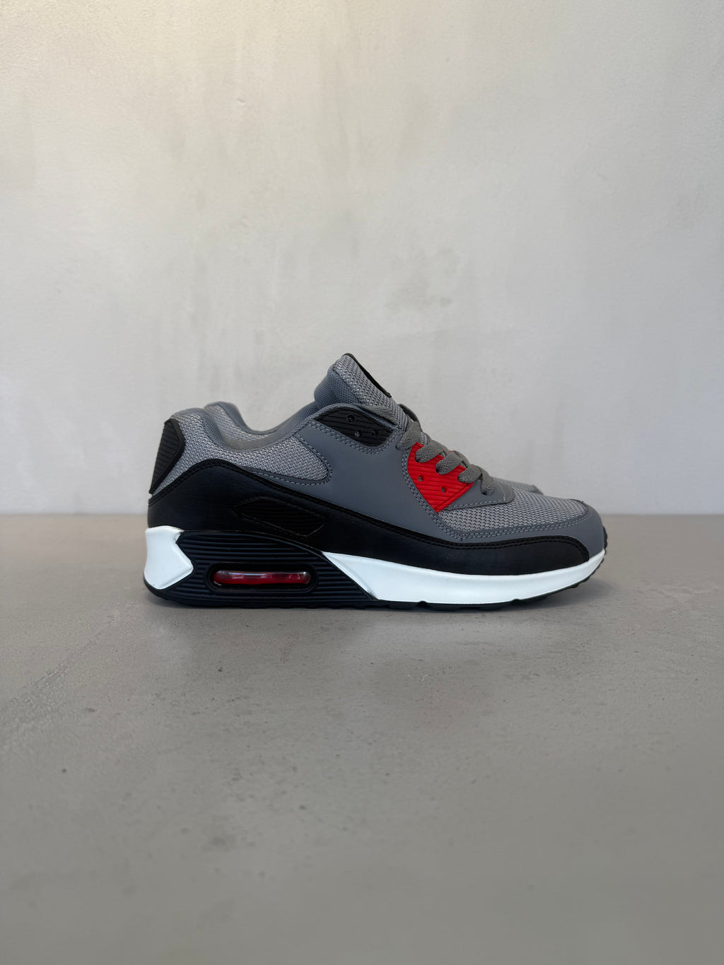 Tenis Para Hombre Gris Con Toques Rojos + Cierre De Cordones + Suela Plana Y Flexible + Tejido Transpirable + 14125