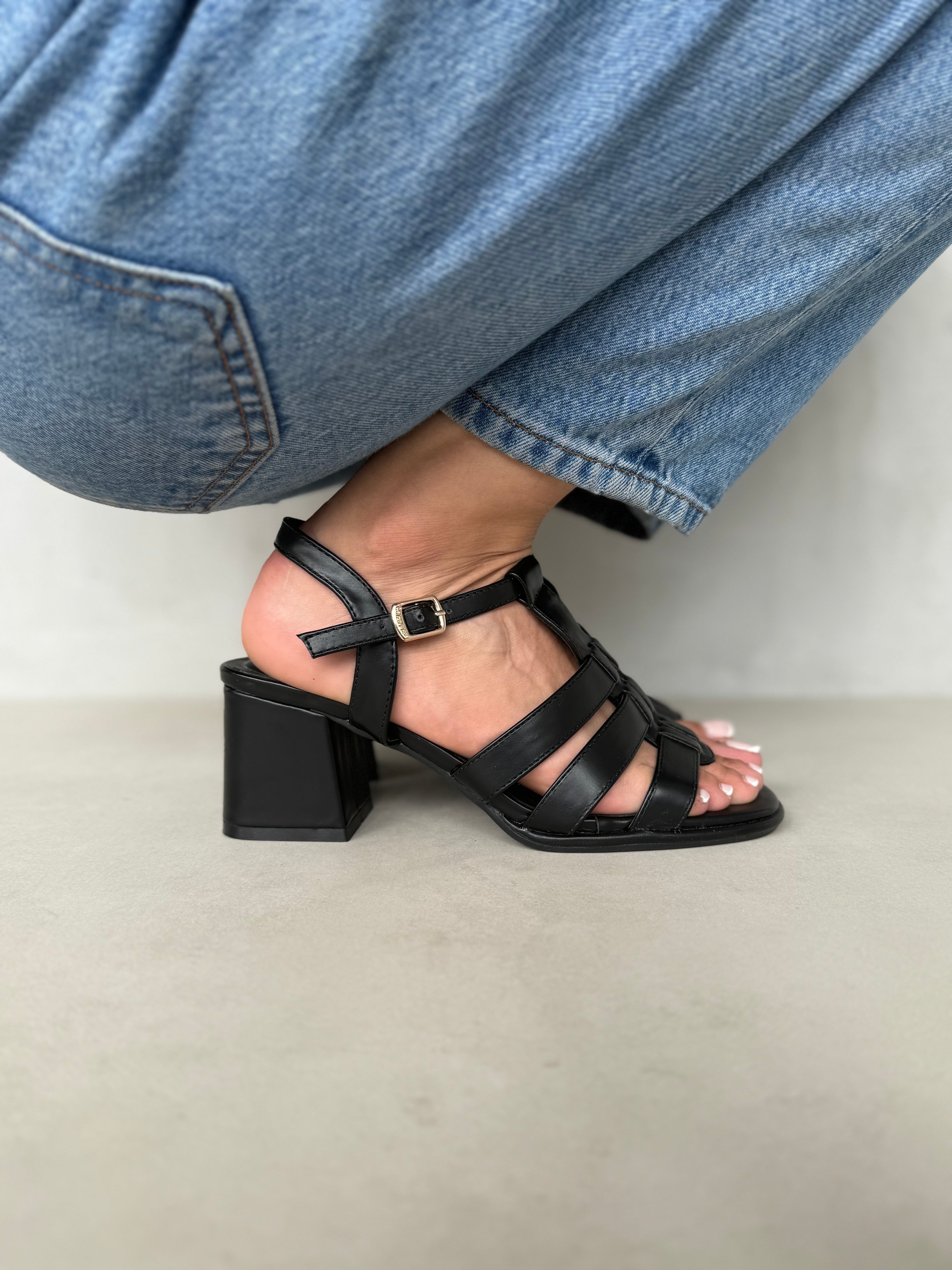 Sandalias de Tacón Medio con Tiras Suaves y Hebilla Lateral en Negro Minimalistas y Versátiles - 13504