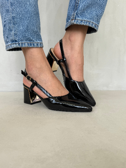 Zapatos De Tacón Tiras Cruzadas Charol 14343 Elegancia Clásica Con Acabado Brillante Y Correa Ajustable