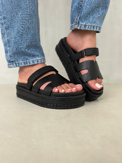 Sandalias Negras Con Plataforma 14344 Con Detalle De Costura Decorativa Urbano Sofisticado