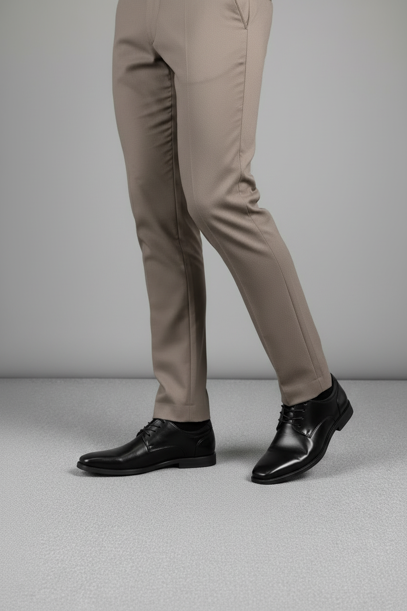 Zapato Casual De Piel Negra Con Cordones Y Suela De Caucho, Acabado Liso Que Realza La Textura De La Piel – 14100