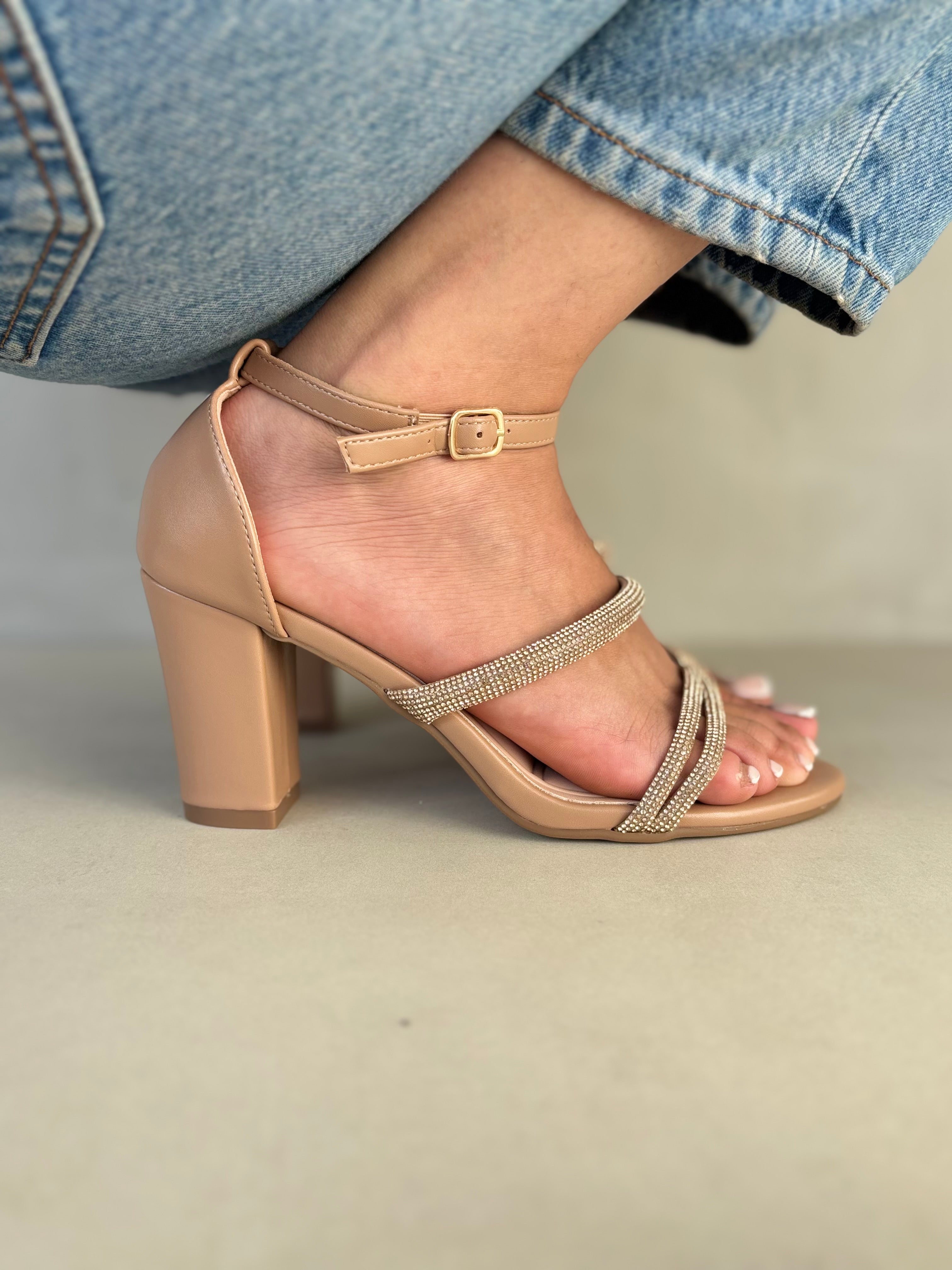 Sandalias Nude Glitter Tiras 14332 Pulsera Ajustable Al Tobillo Y Tacón Cuadrado Para Confort Y Estilo