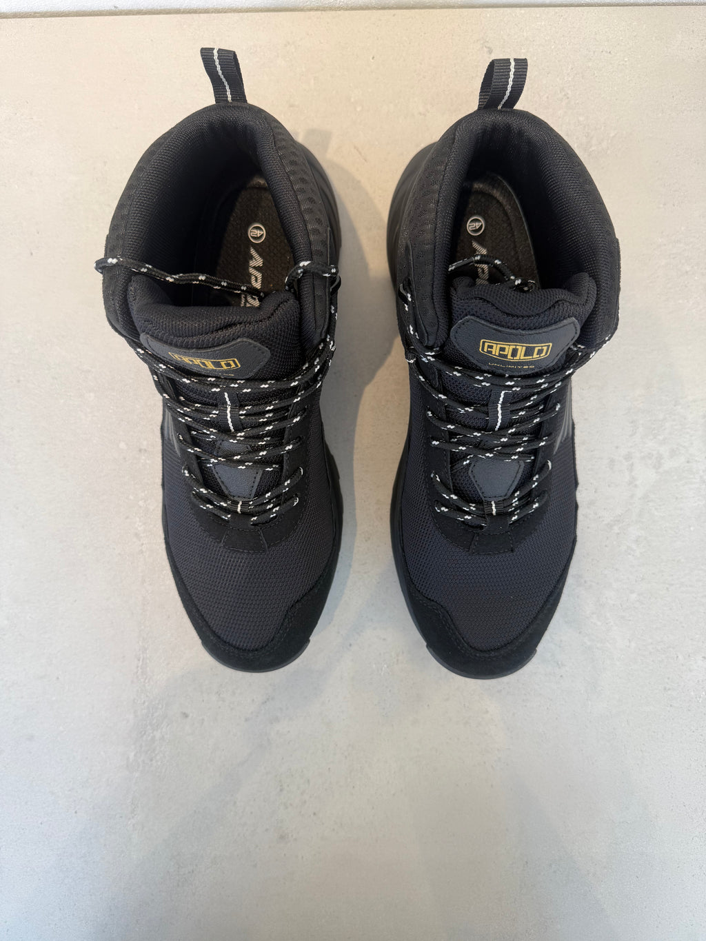 Zapato Casual Negro Liso con Silueta Minimalista para Uso Diario y Acabado Uniforme – 14637