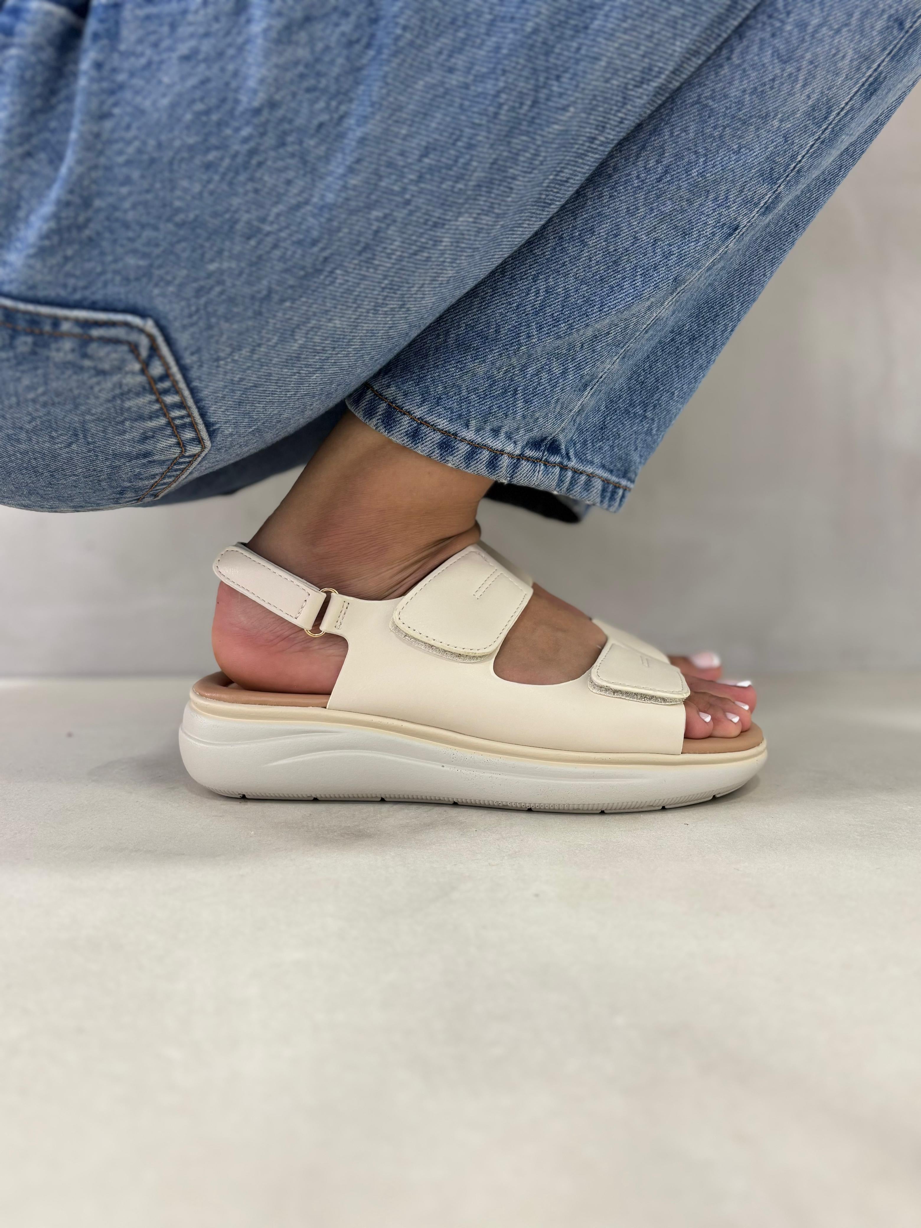 Sandalias Platforma Ergonómica Velcro Natural 14358 Con Pisada Suave Y Estable Duradera
