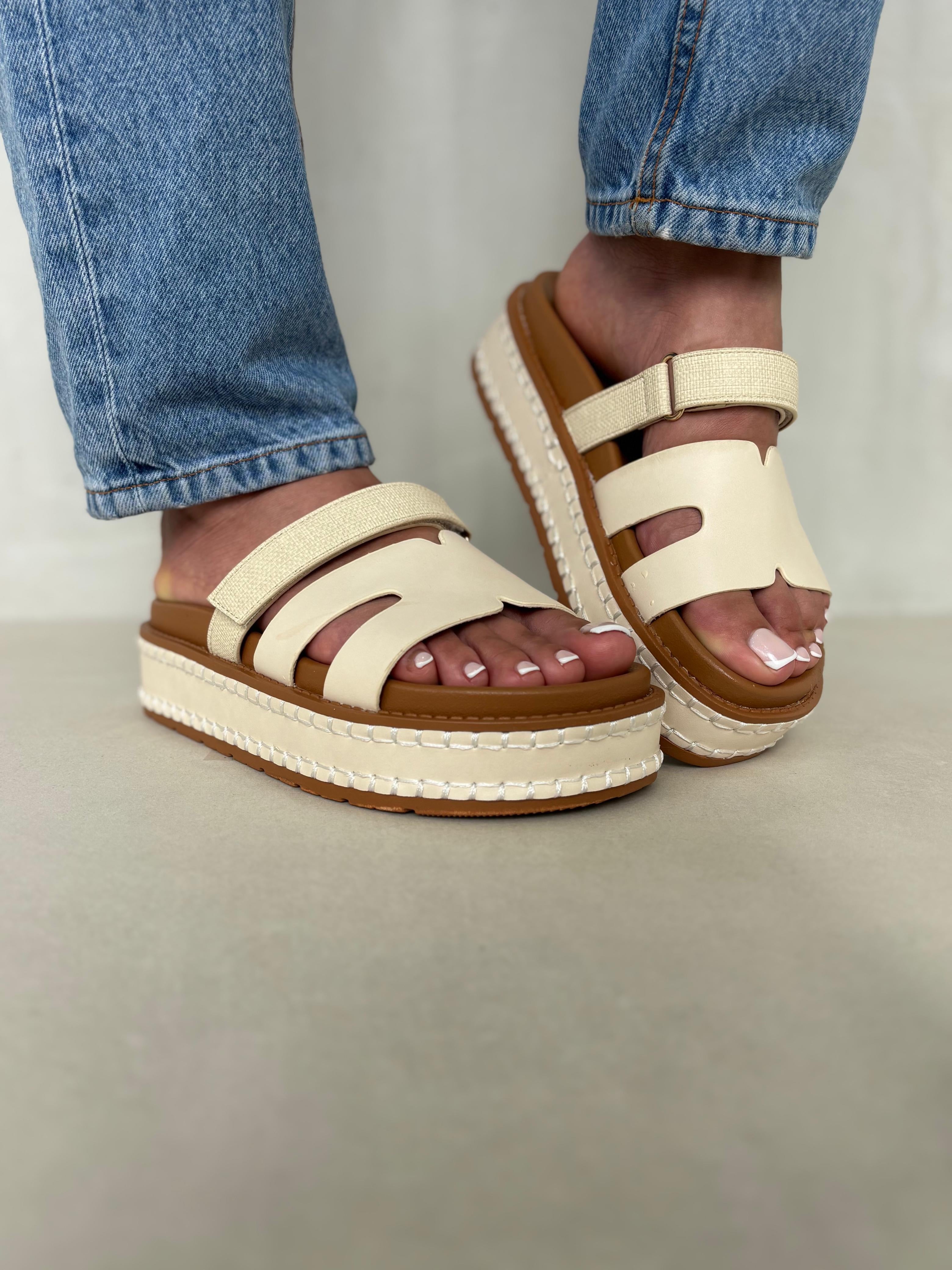 Sandalias Plataforma Trenzada 14346 Altura Con Comodidad Y Estilo Natural Moderno
