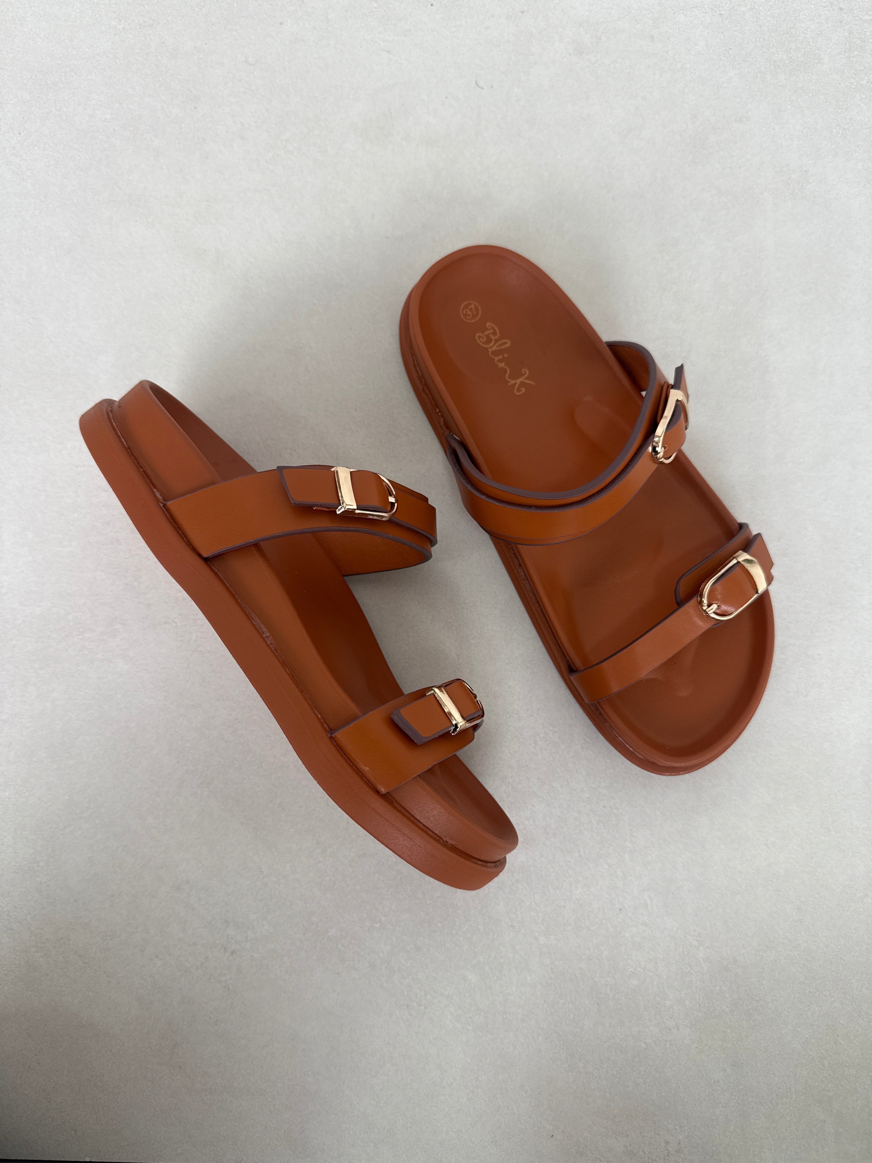 Sandalias Doble Hebilla 14485 Con Suela Ergonómica Y Comodidad Natural Para Todo El Día