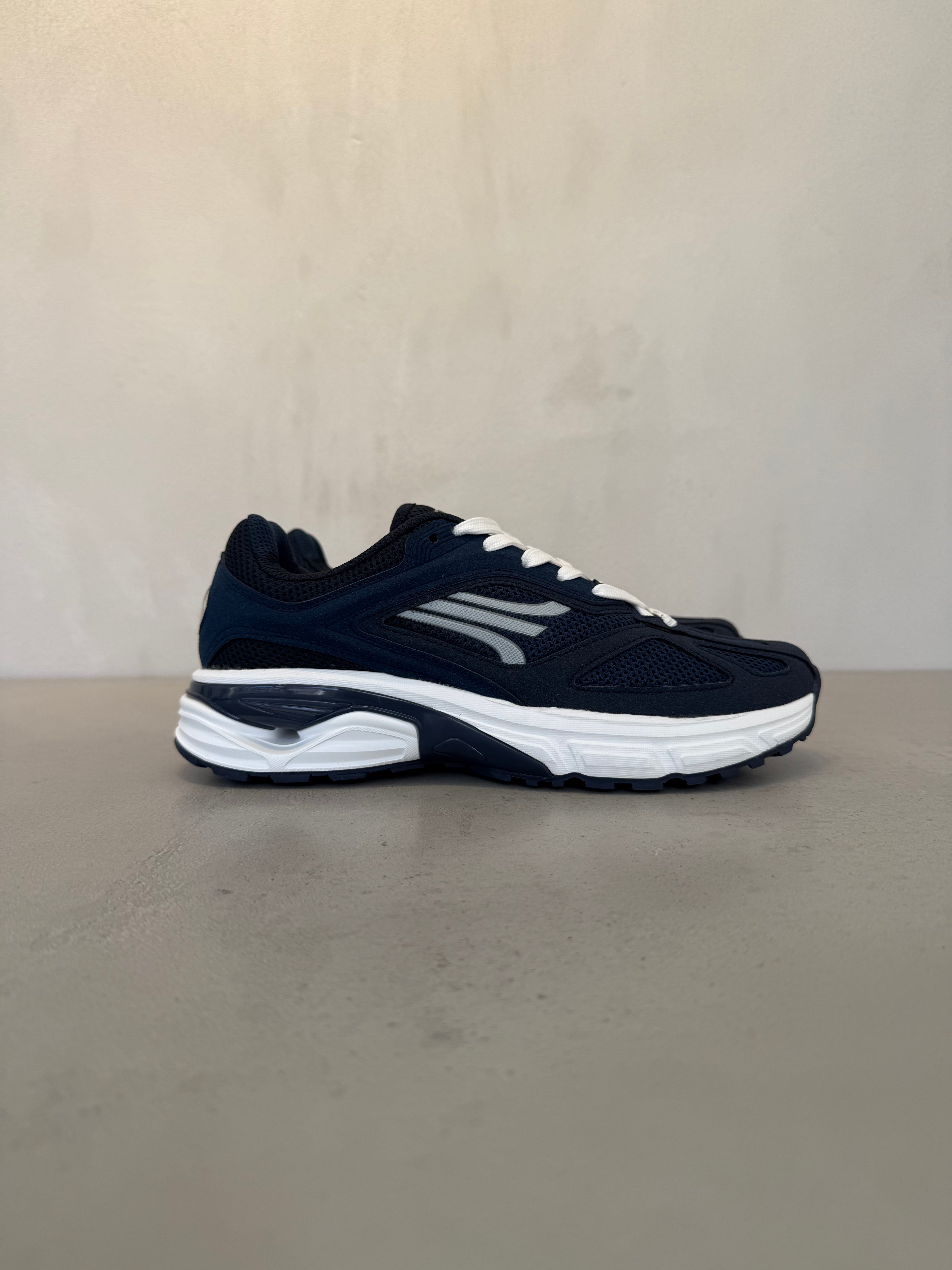 Tenis Para Hombre En Azul Intenso Con Construcción Pensada Para Caminar Y Versátil - 14642