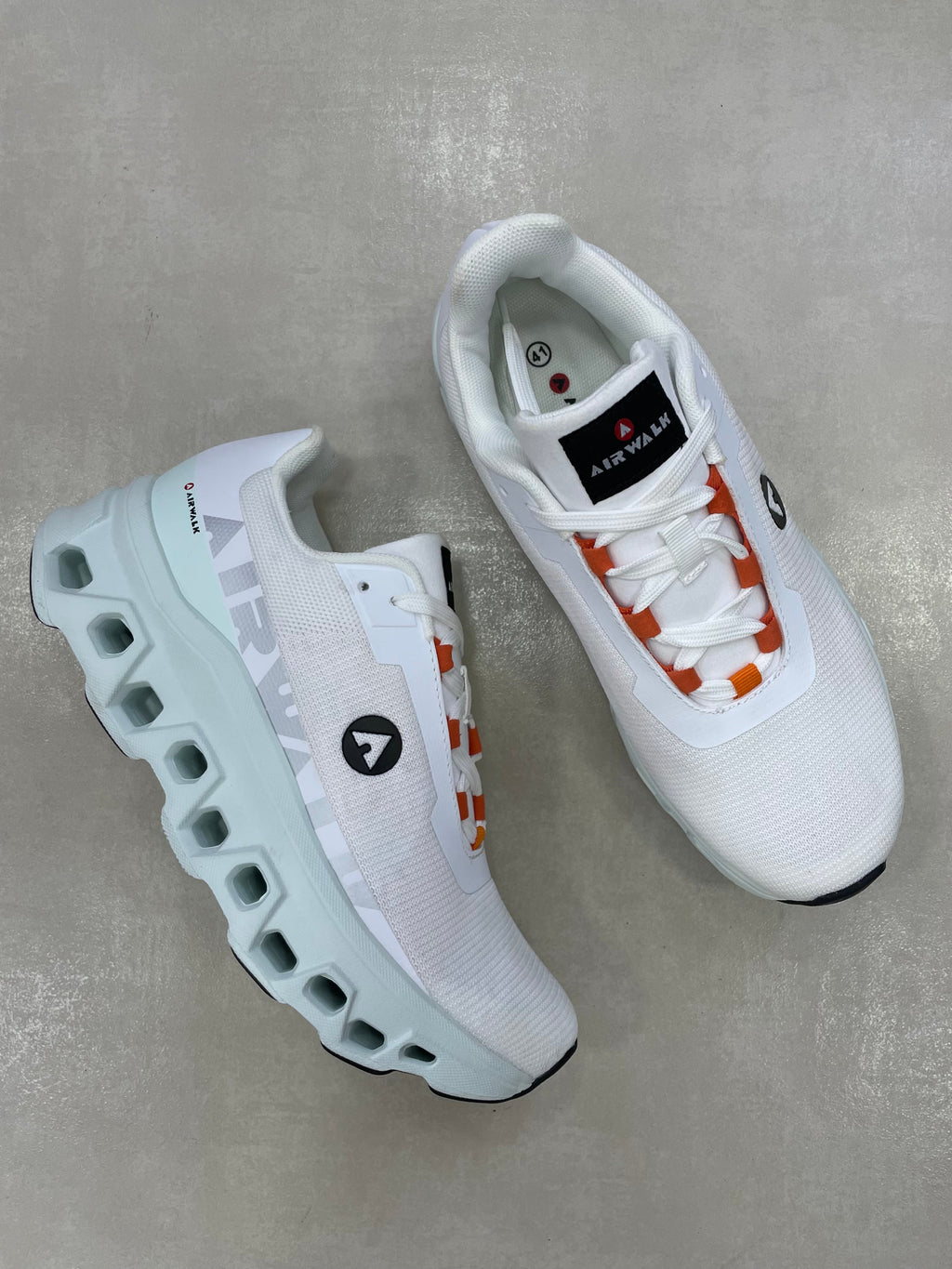 Tenis Turquesa con Malla Textil y Cavidades Hexagonales para Amortiguación y Estabilidad – 14298