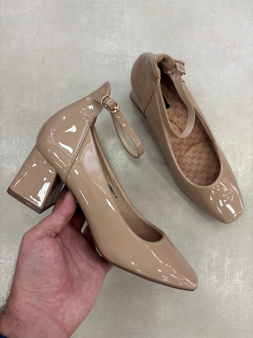 Zapatos de Tacón Cuadrado Charol Rosado Pulsera 11629 Estilo Romántico y Femenino