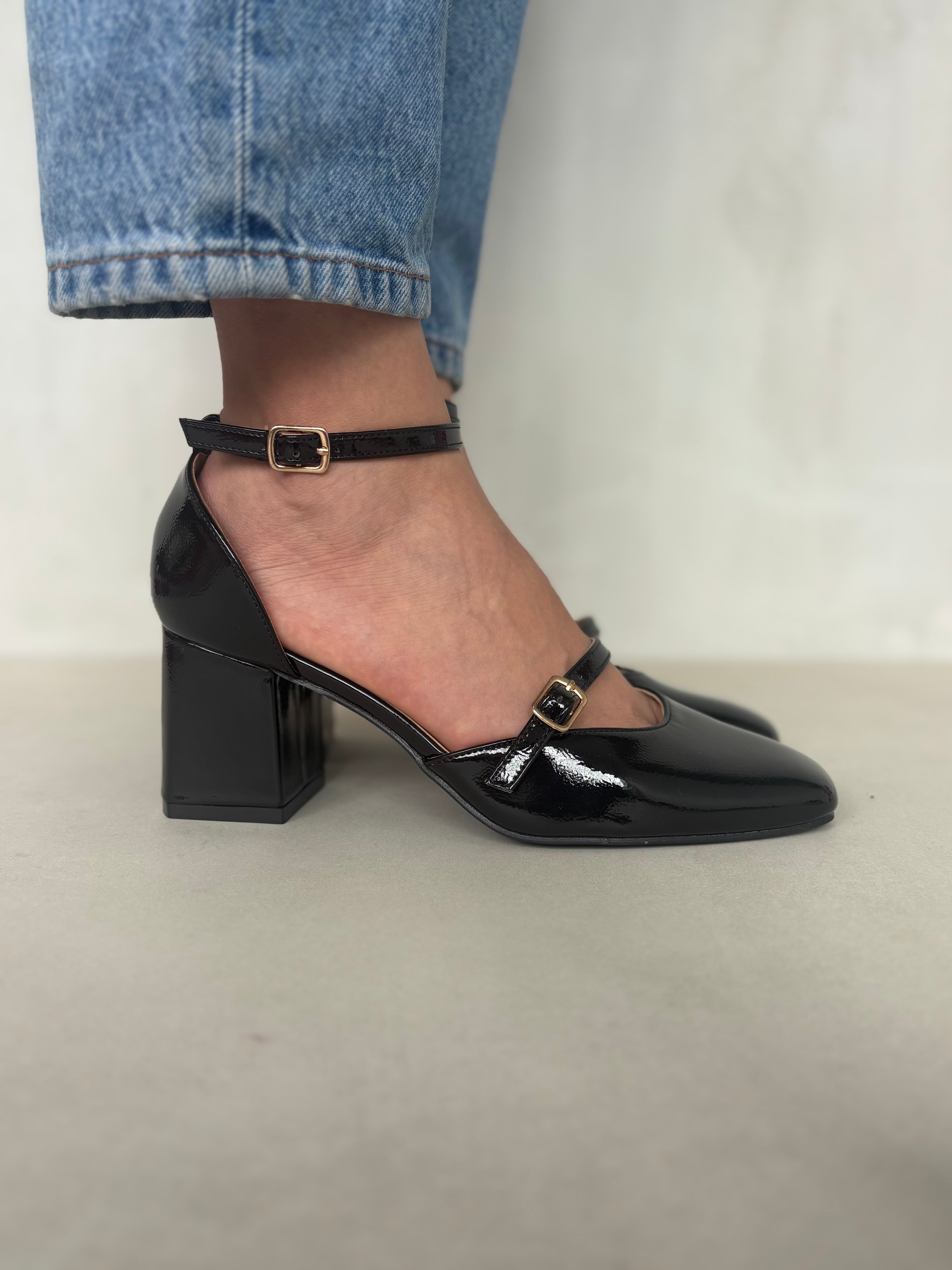 Zapatos de Charol Elegancia Retro 14429 con Tacón Cuadrado y Doble Correa Ajustable