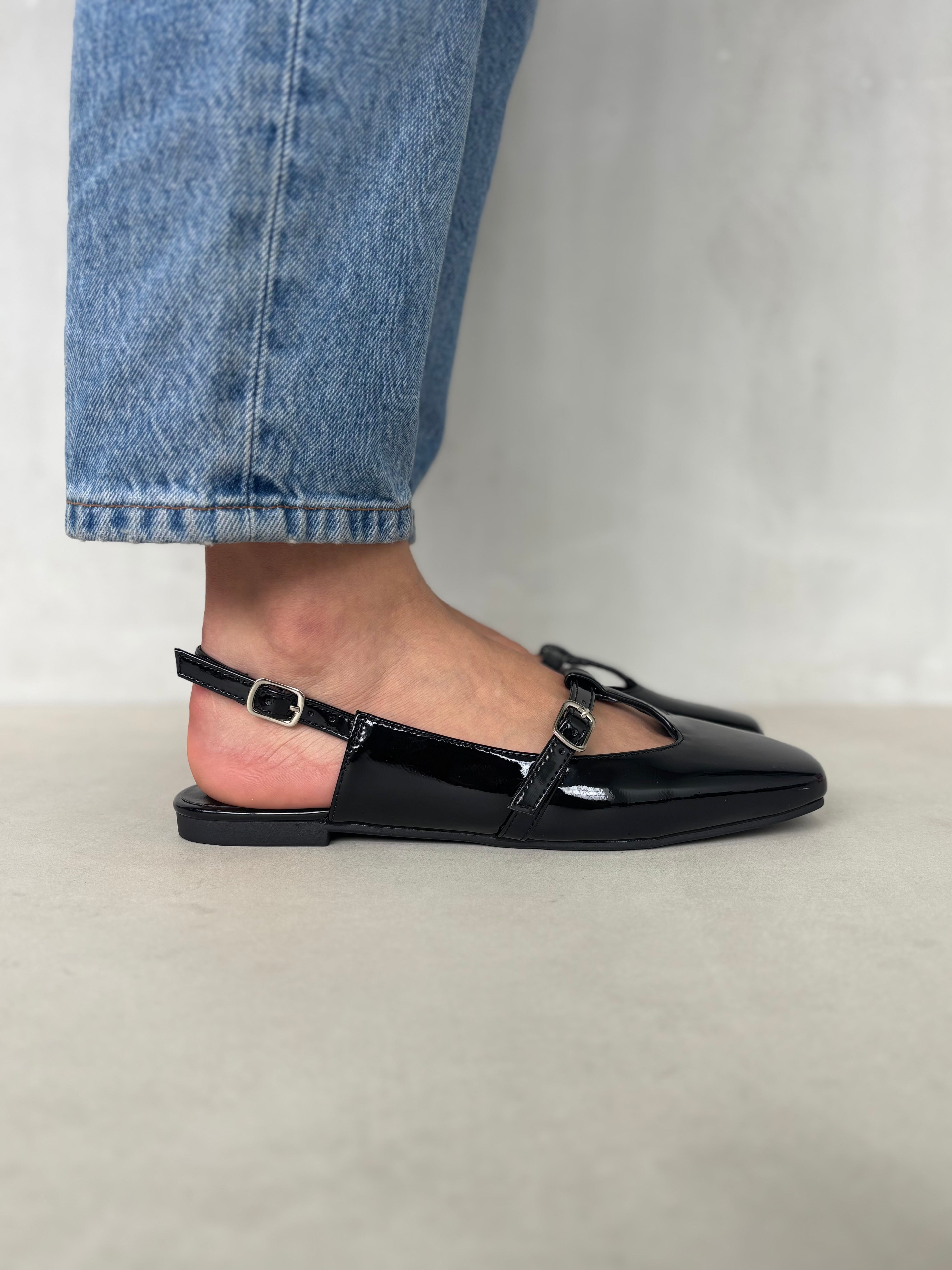 Bailarinas Negras Charol Hebilla Lateral 14454 Elegancia Y Comodidad En Delicado Brillo