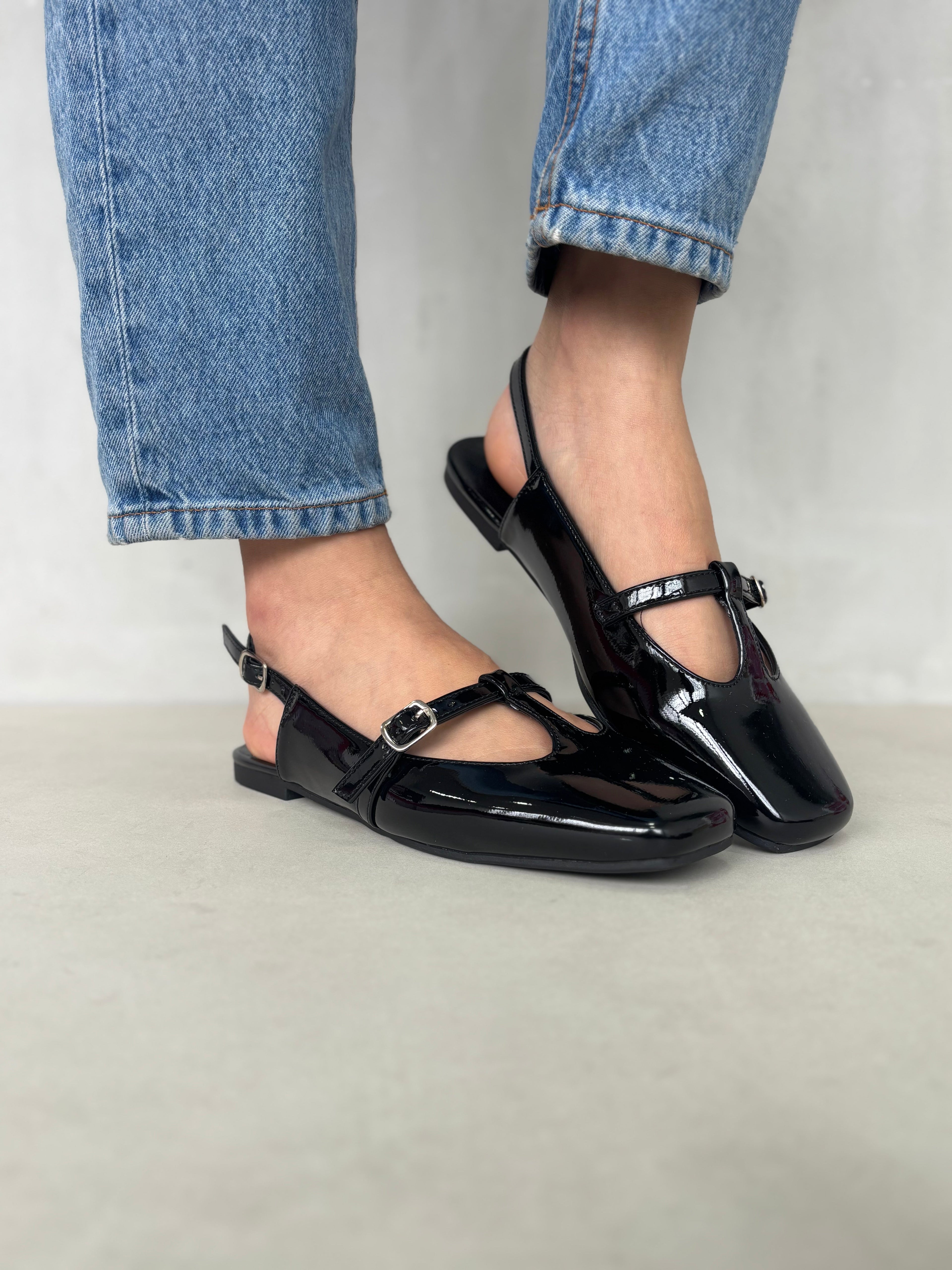 Bailarinas Negras Charol Hebilla Lateral 14454 Elegancia Y Comodidad En Delicado Brillo