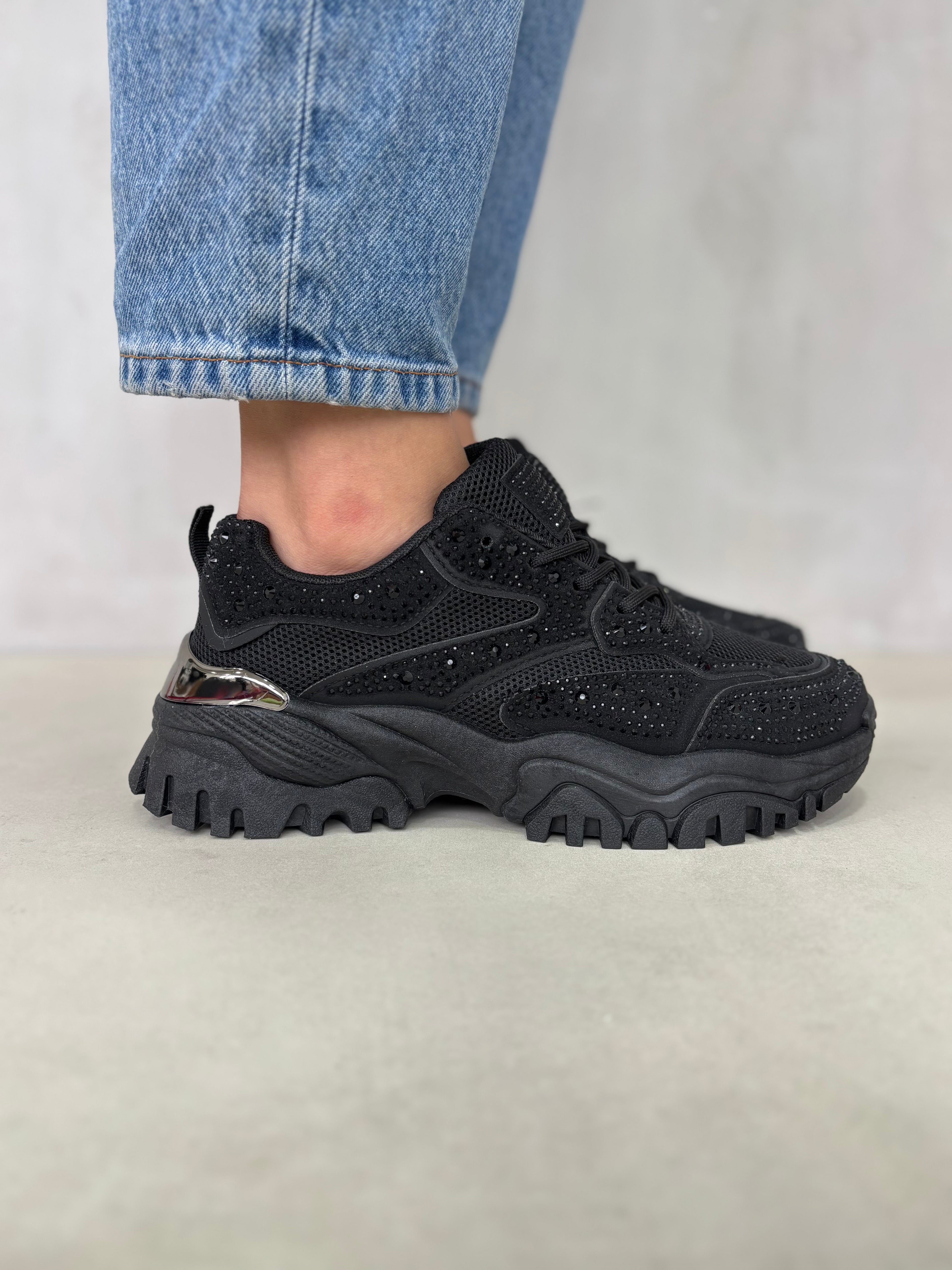 Zapatillas Brillos Urbanos 14406 Con Suela Chunky Y Actitud Para Tu Estilo Urbano Con Glamour