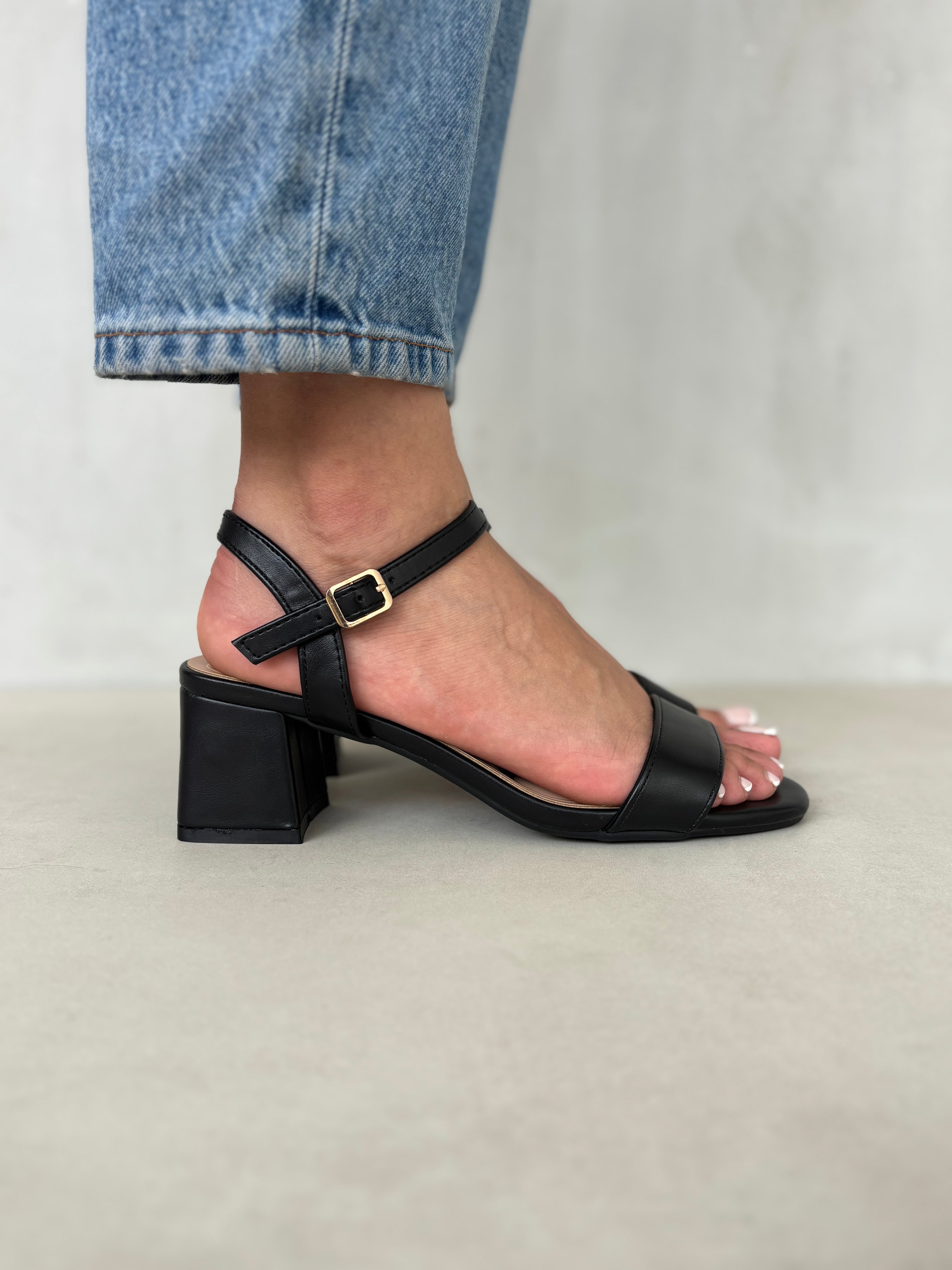 Sandalias Minimalistas 14334 Tacón Cuadrado Y Pulsera Ajustable Para Dama Elegancia Y Confort