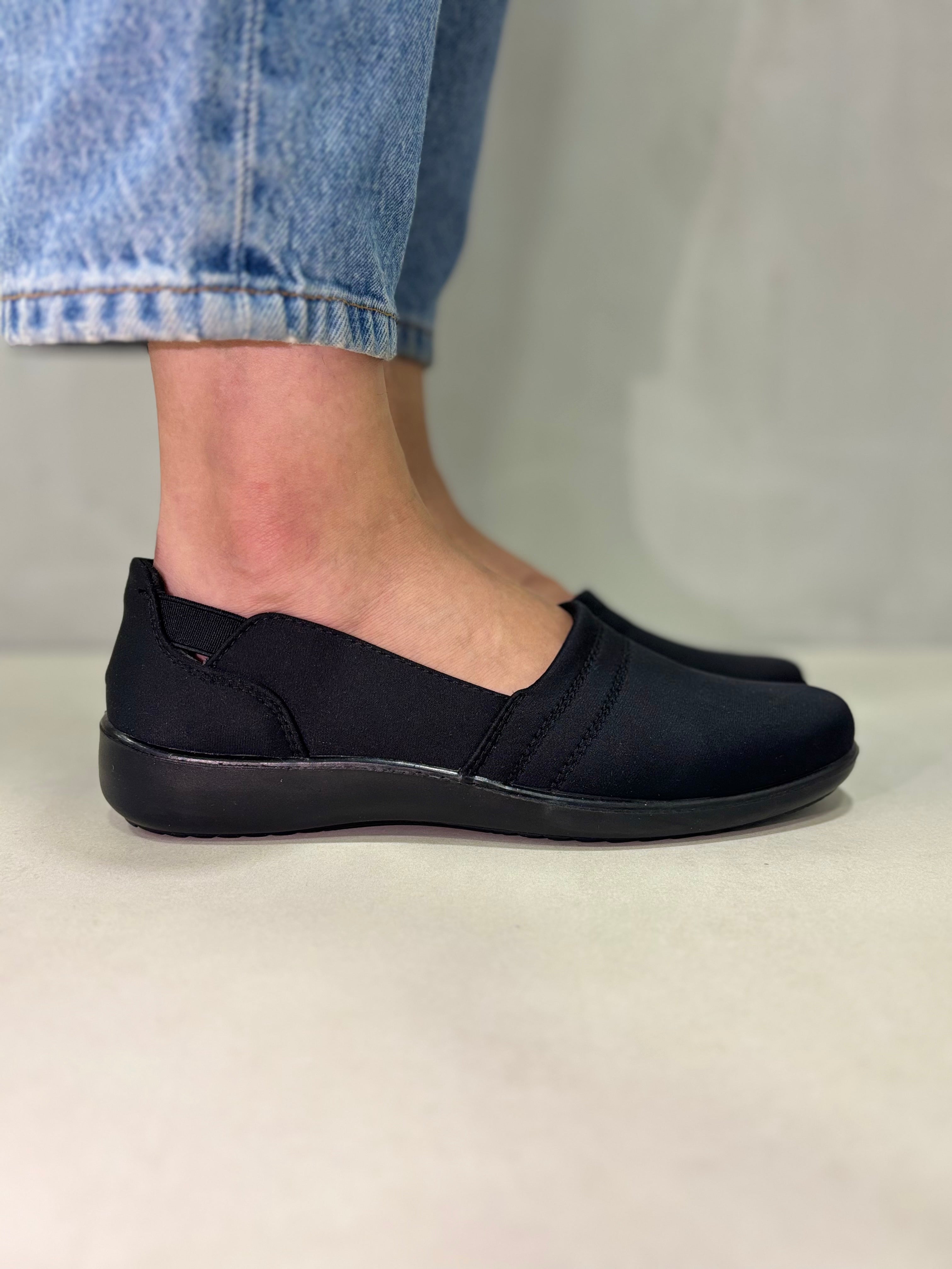 Zapatos de Mujer LuzFlex 14445 con Suela Ergonómica Ligereza y Comodidad Todo el Día