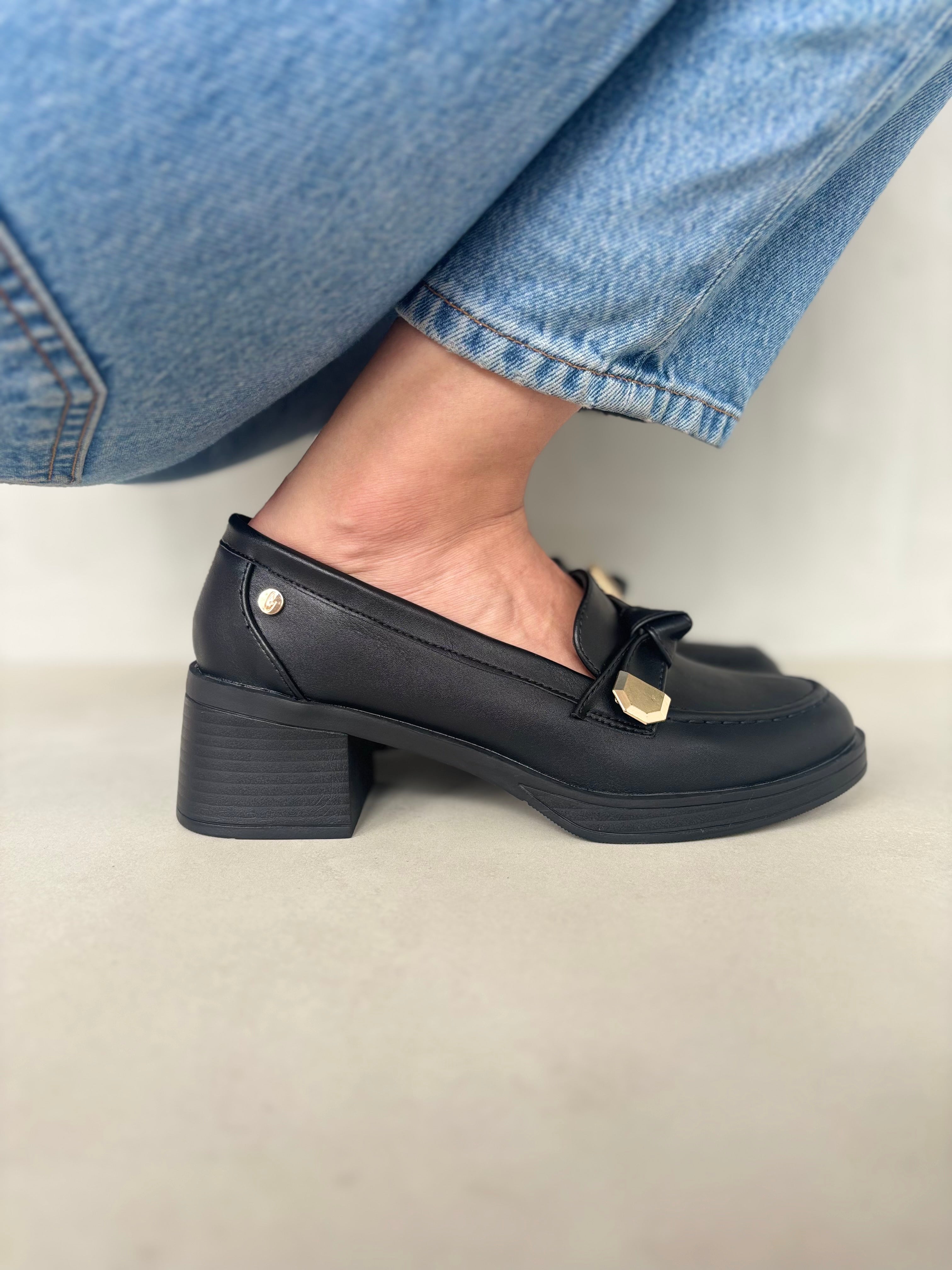 Mocasines De Tacón Rosa Detalle Antifaz 14005 Tacón Bloque Medio Para Estabilidad