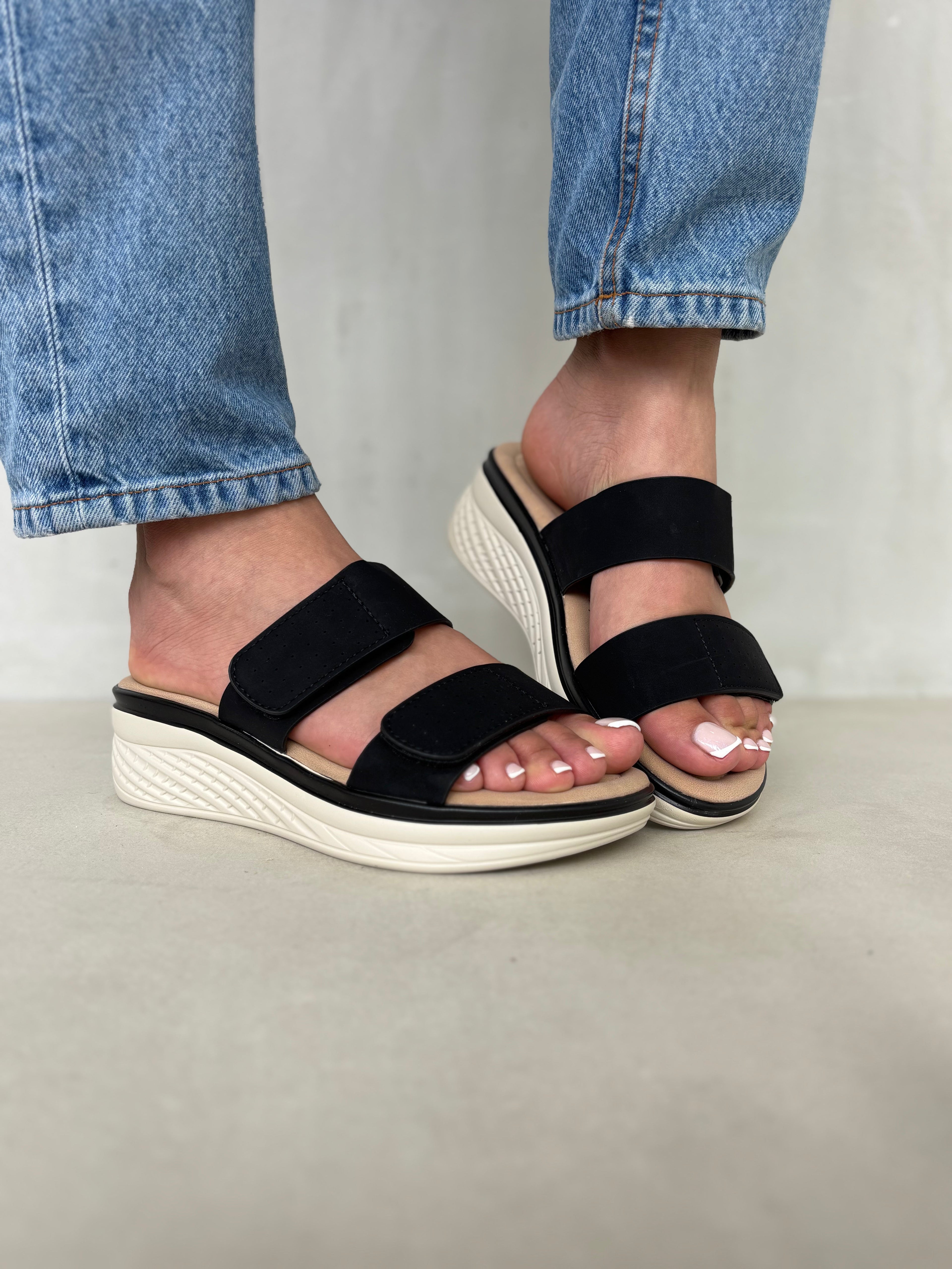 Sandalias Urban Comfort 14362 Con Plataforma Ergonómica Y Cierre Velcro Ajustable Para Todo El Día