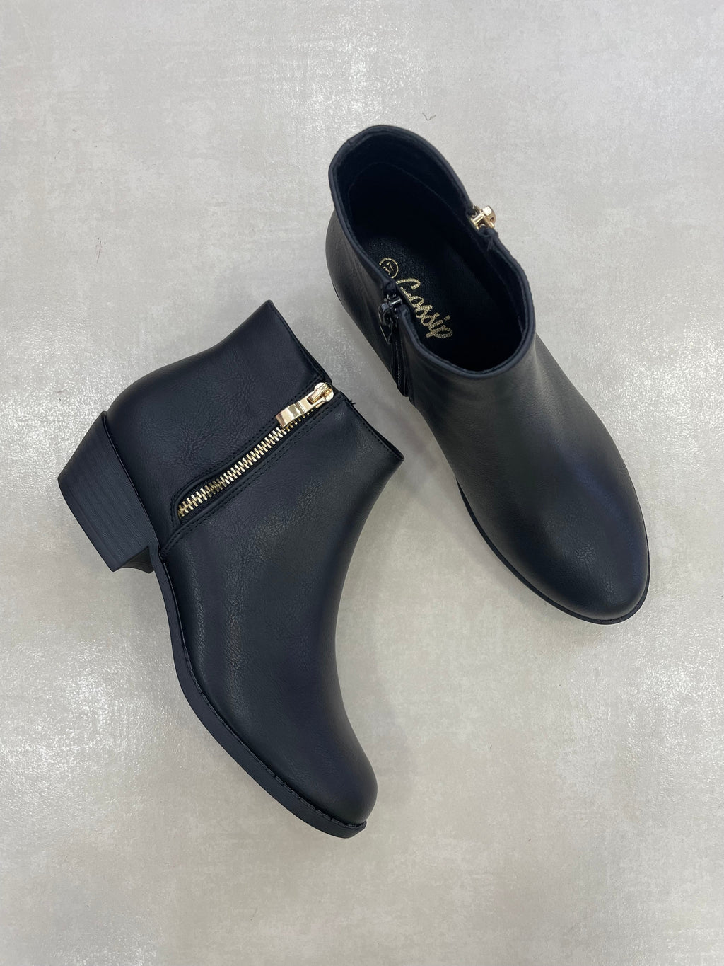 Botines Negros Con Cierre Dorado Tacón Medio 14305 Elegancia Y Comodidad Versátil Para Cualquier Ocasión