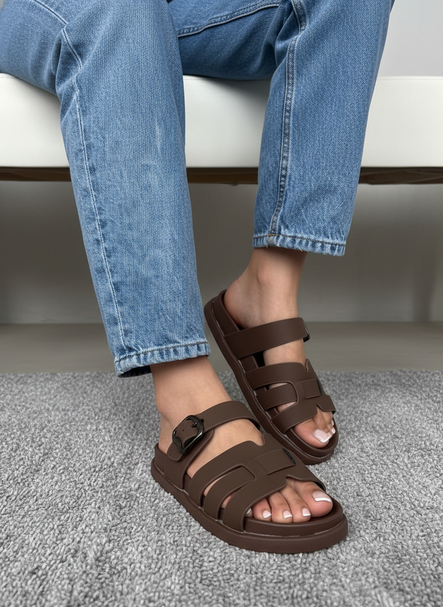 Sandalias Entrelazadas Naturales Con Hebilla Plateada 14481 Confort Ergonómico Y Suela Liviana