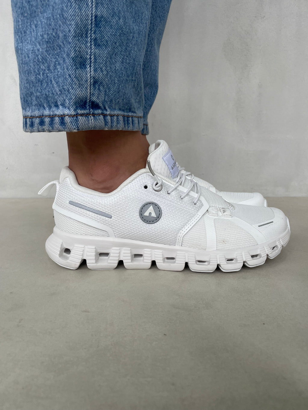 Tenis Deportivos Airflow Blanco 14288 Con Tejido Técnico Transpirable Y Amortiguación