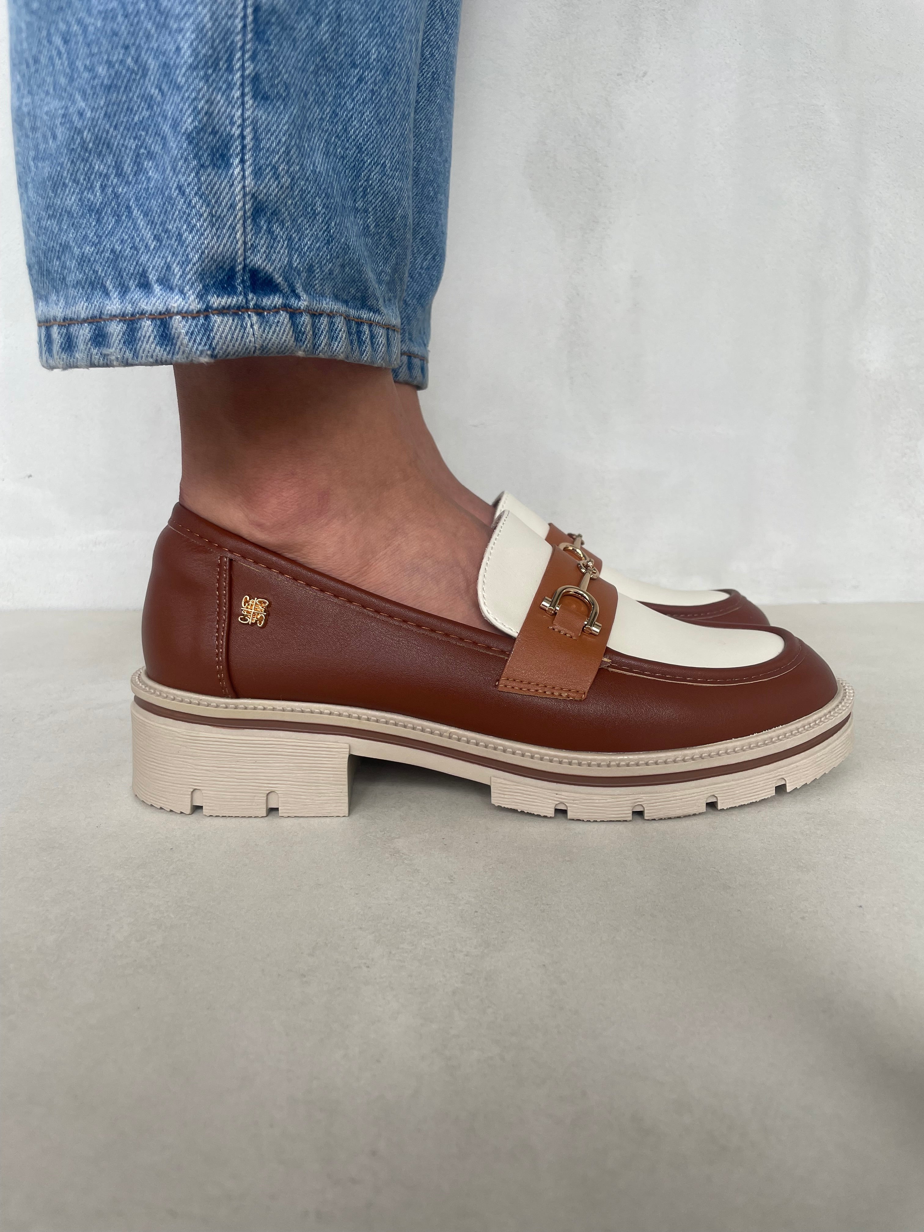 Mocasines De Mujer Bicolor Nude 14070 Confort Ergonómico Desde El Primer Uso Y Estilo Ejecutivo